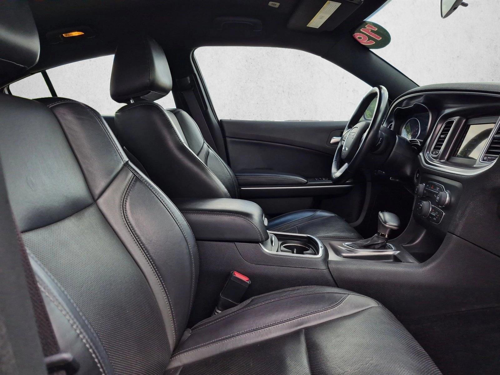 2019 Dodge Charger SXT - Photo 17
