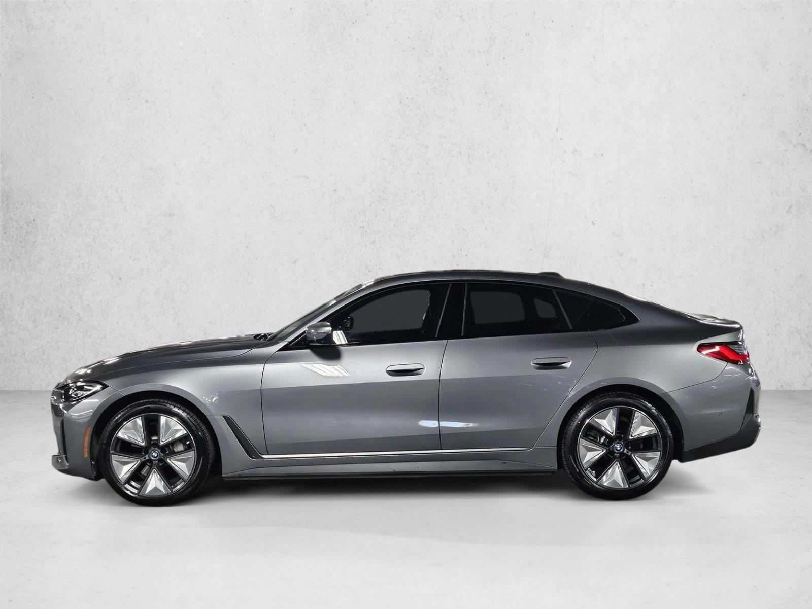 Thumbnail: 2023 BMW i4 - 2