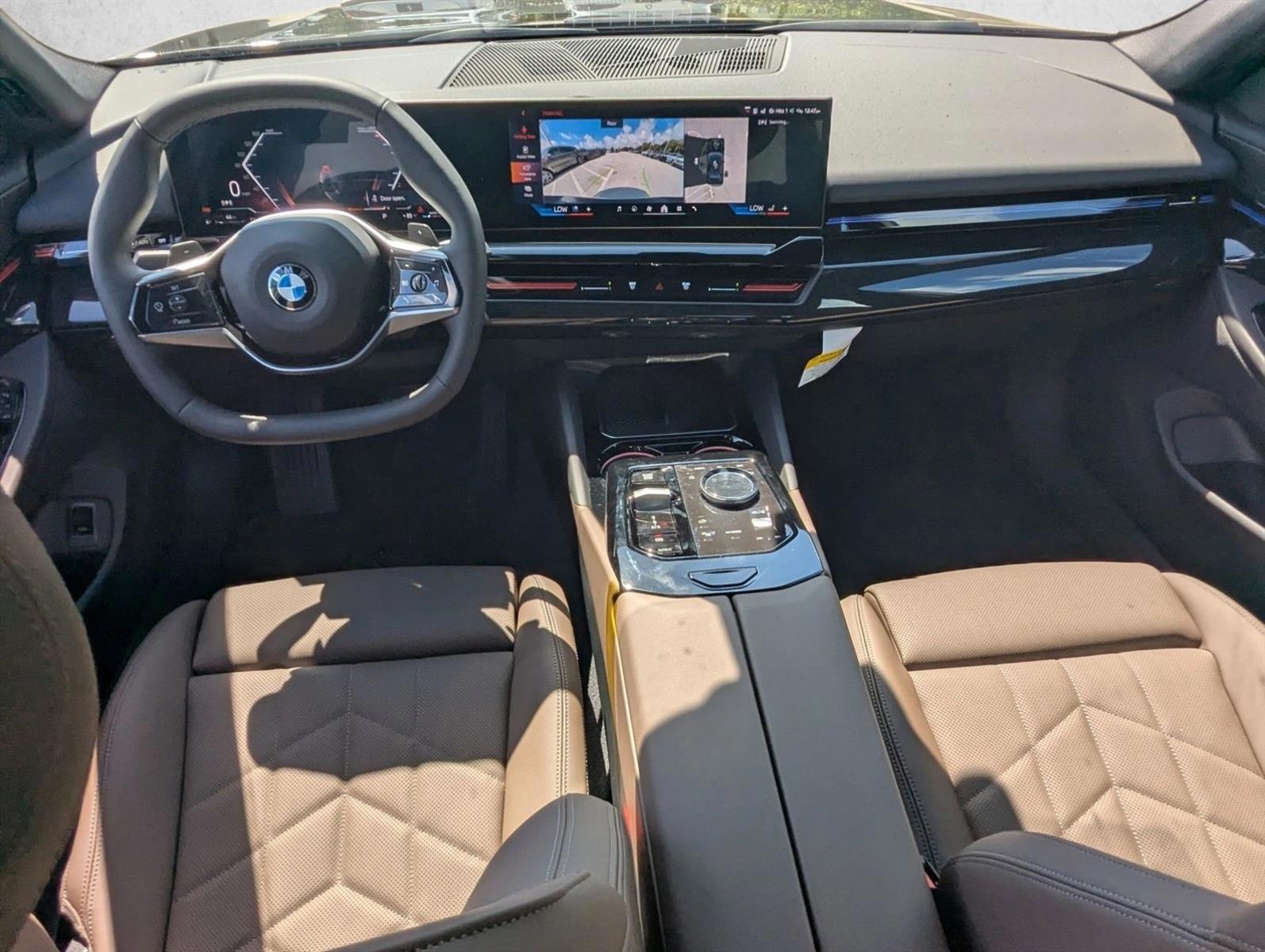Thumbnail: 2026 BMW 5 Series - 3