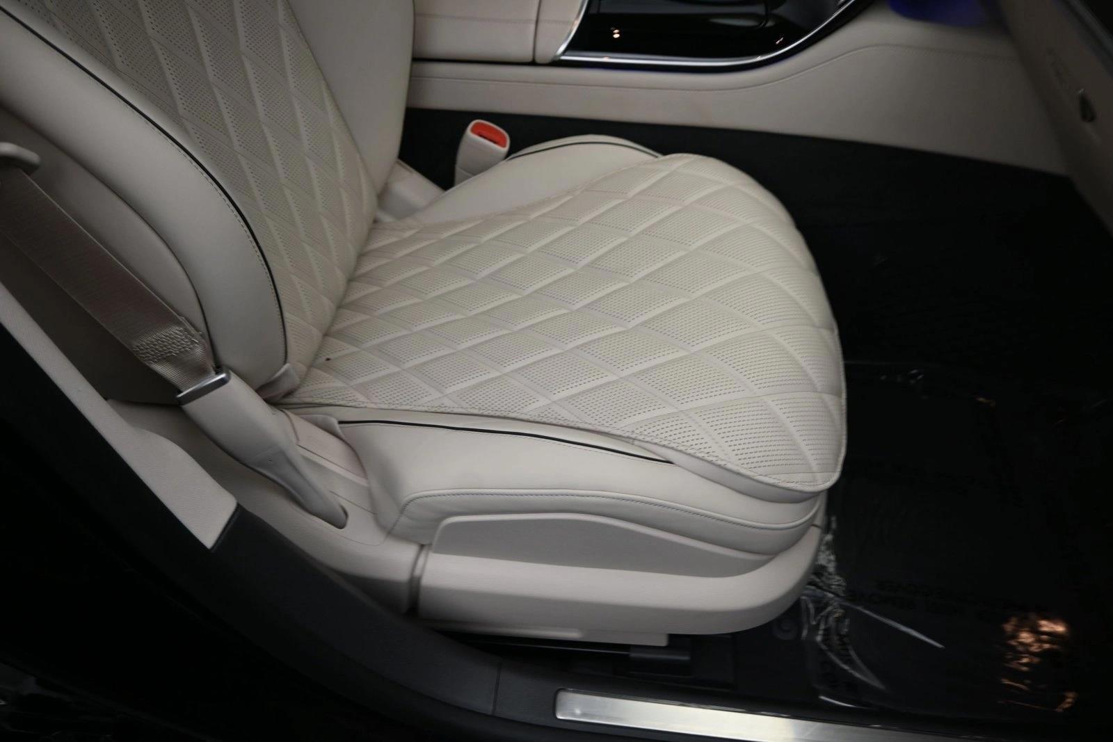 Thumbnail: 2024 Mercedes-Benz S-Class - 4
