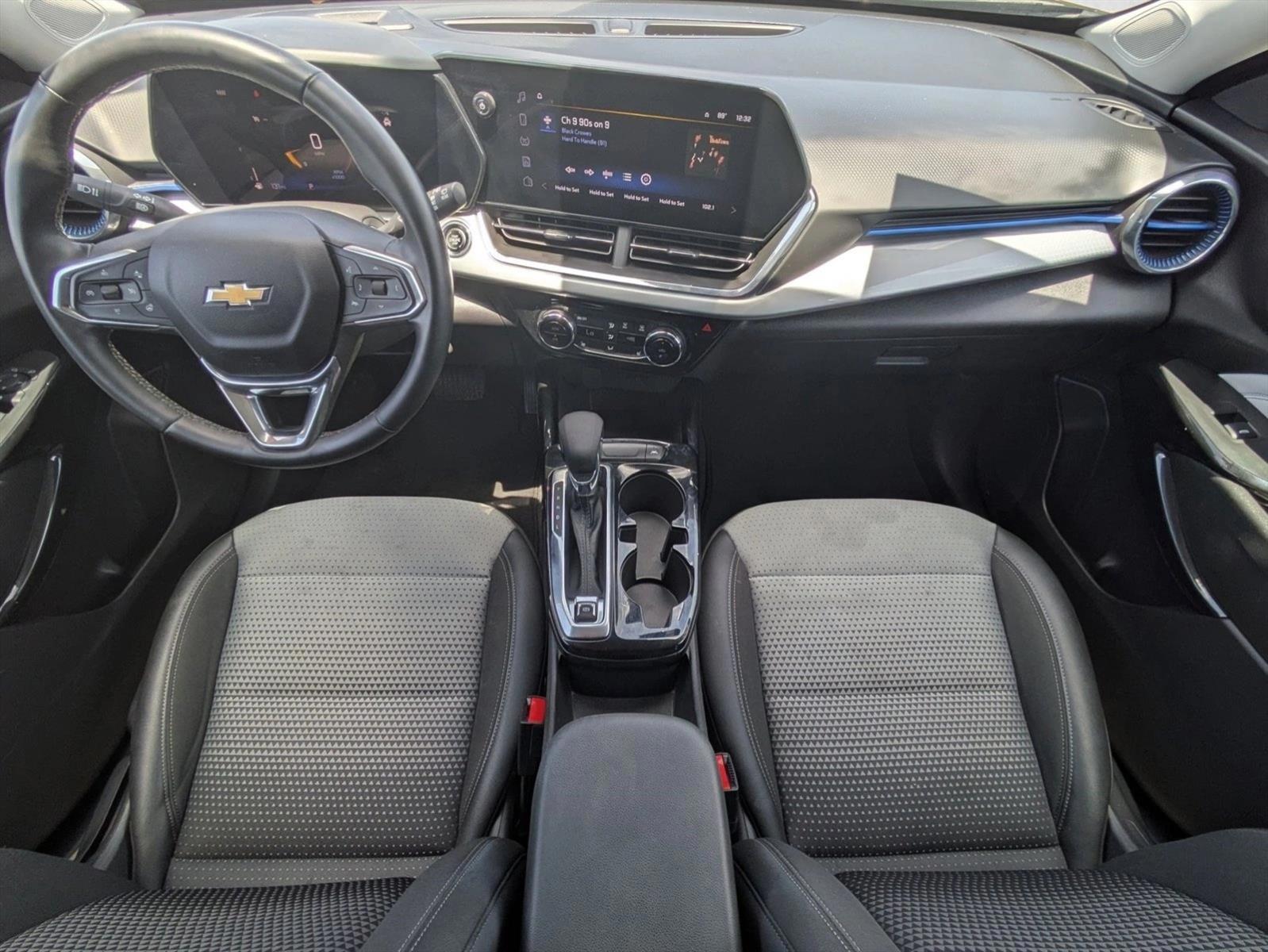 Thumbnail: 2025 Chevrolet Trax - 3