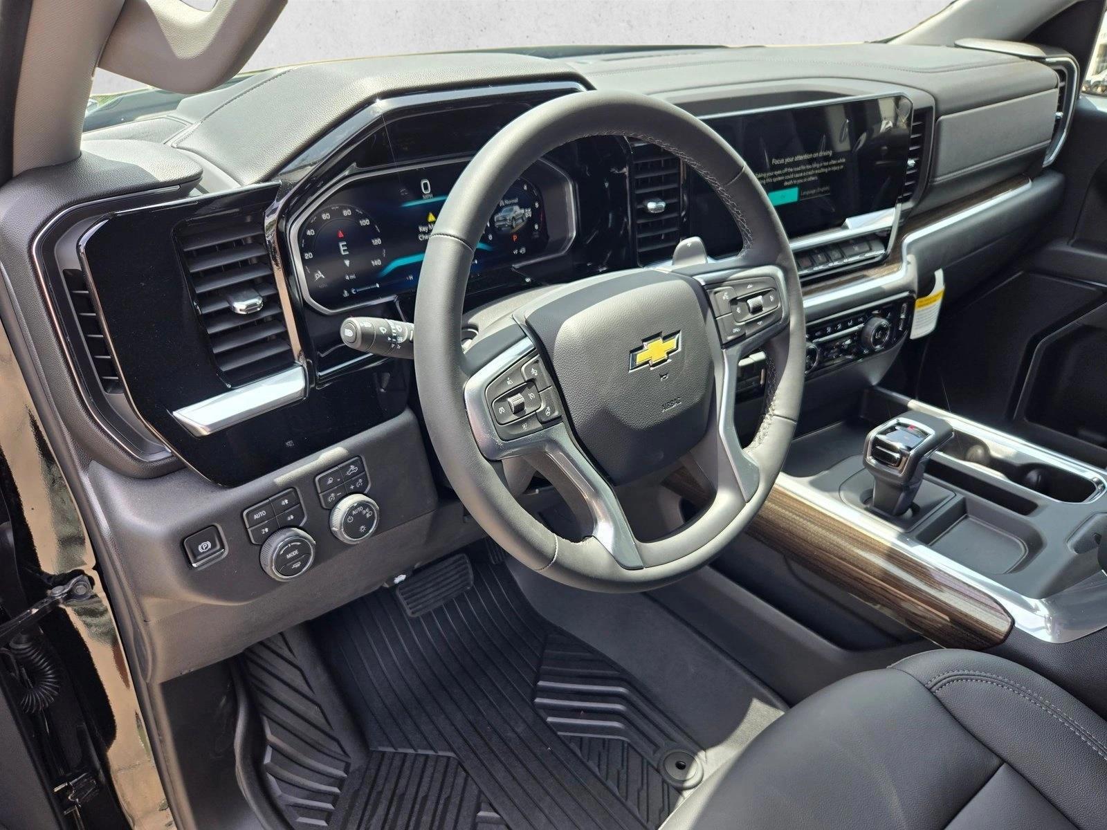 Thumbnail: 2026 Chevrolet Silverado 1500 - 3