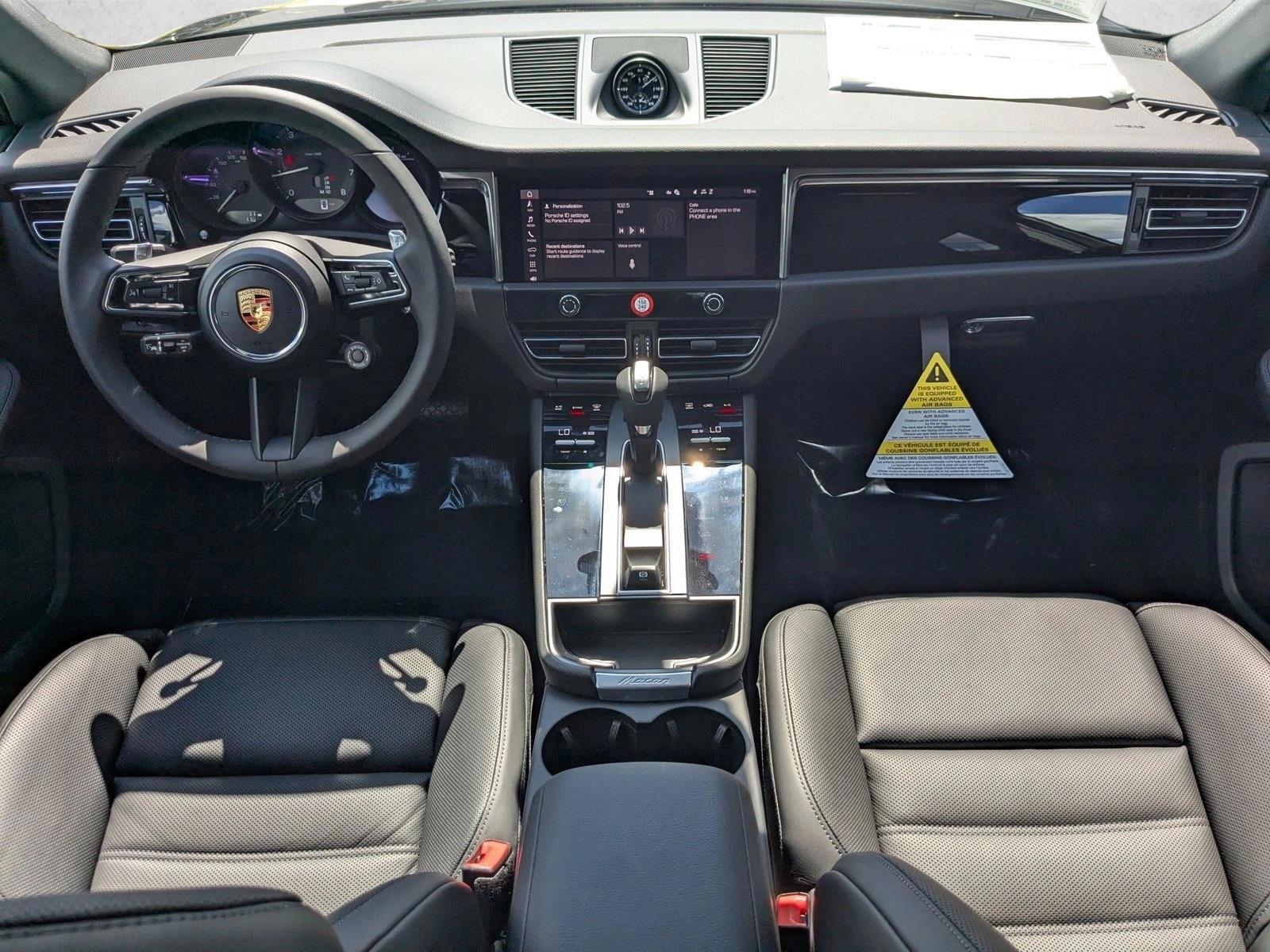 Thumbnail: 2026 Porsche Macan - 5