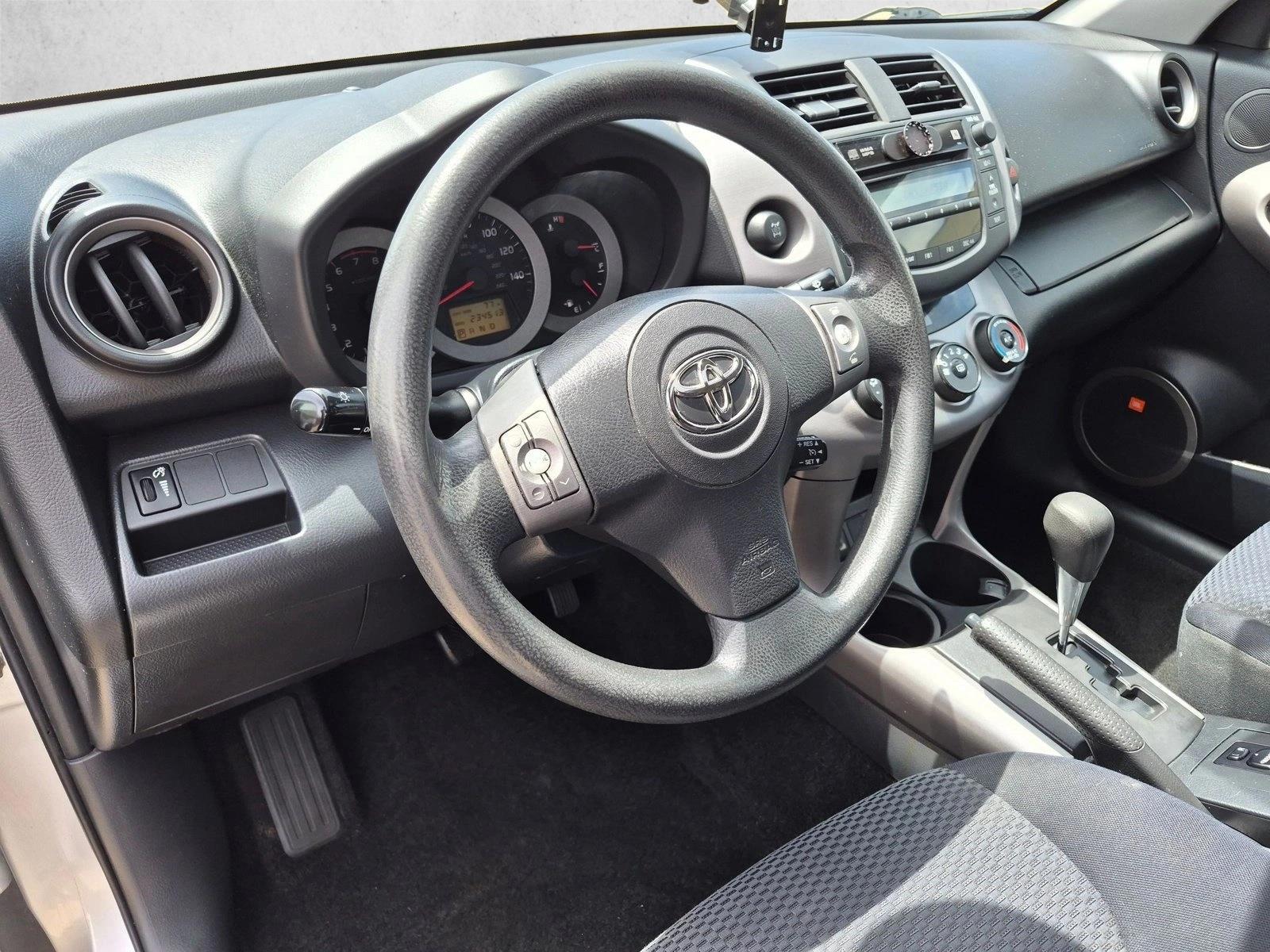 Thumbnail: 2008 Toyota RAV4 - 3