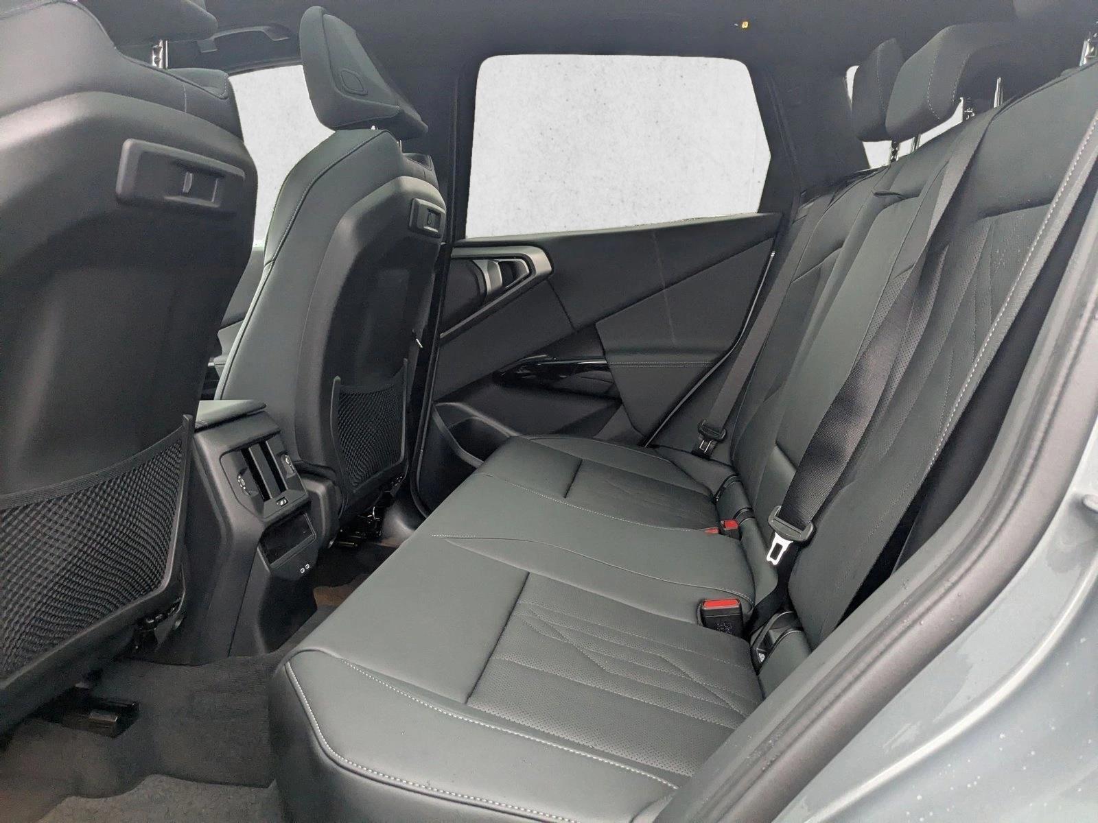 2026 BMW X3 30 - Photo 17