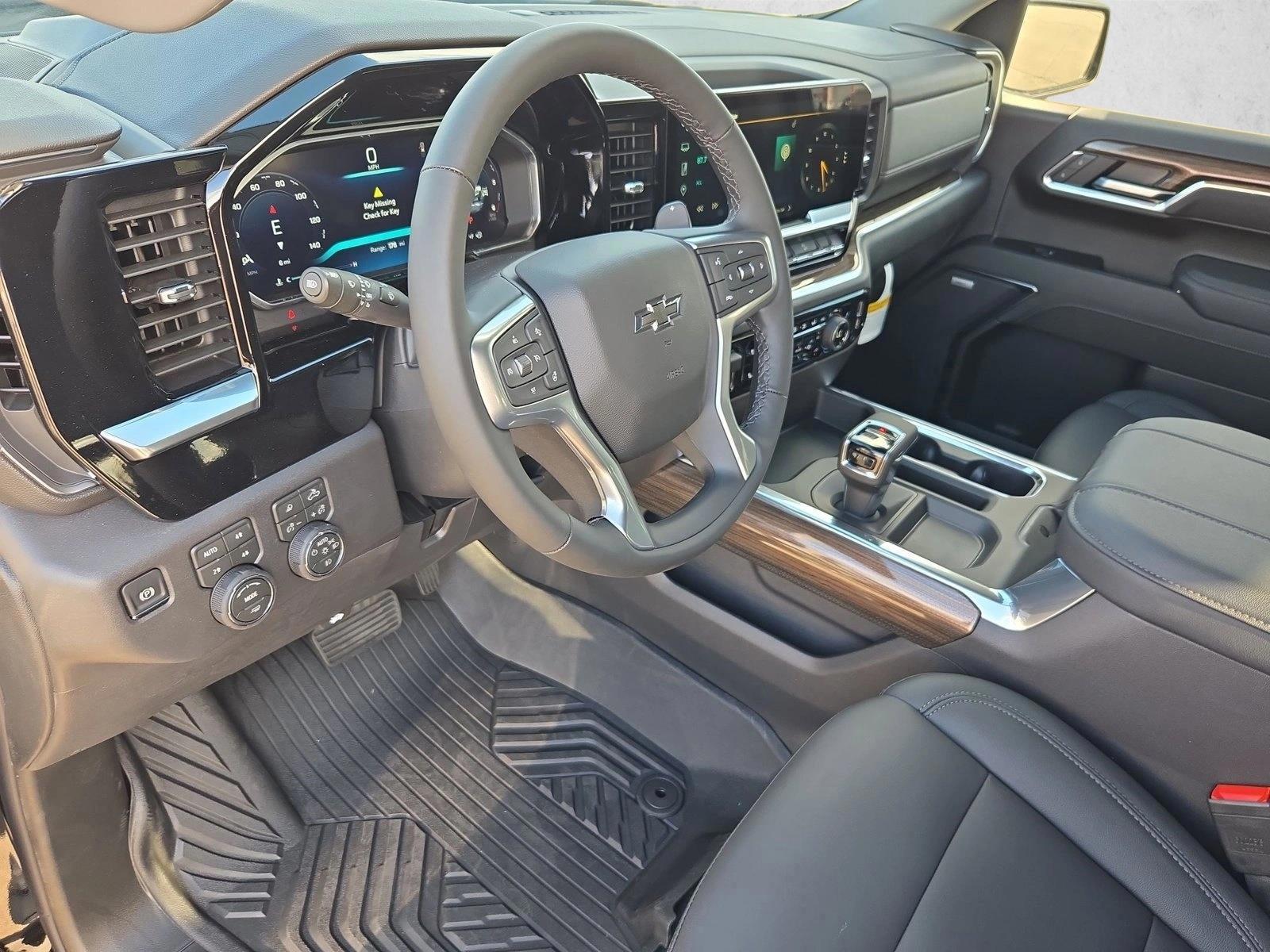 Thumbnail: 2026 Chevrolet Silverado 1500 - 3