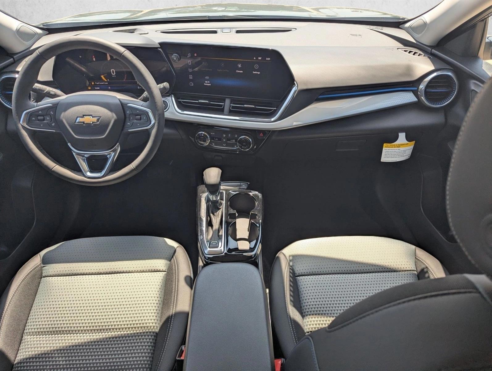 Thumbnail: 2026 Chevrolet Trax - 3