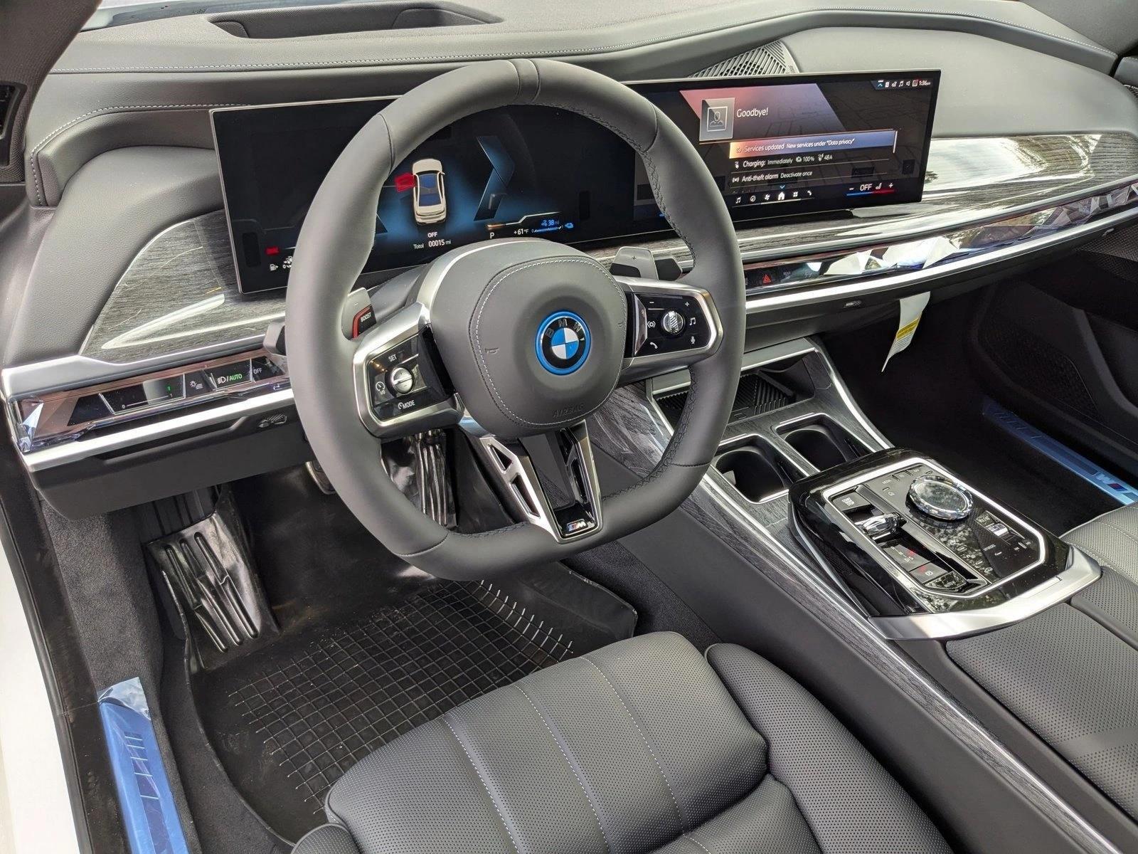 Thumbnail: 2026 BMW 7 Series - 3