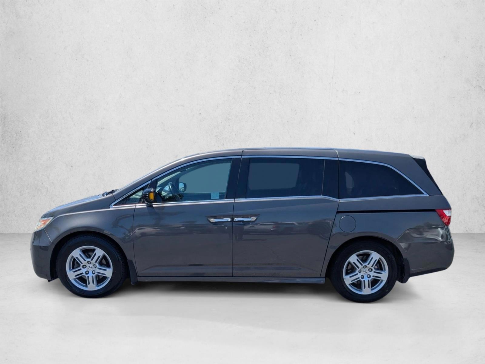 Thumbnail: 2013 Honda Odyssey - 2