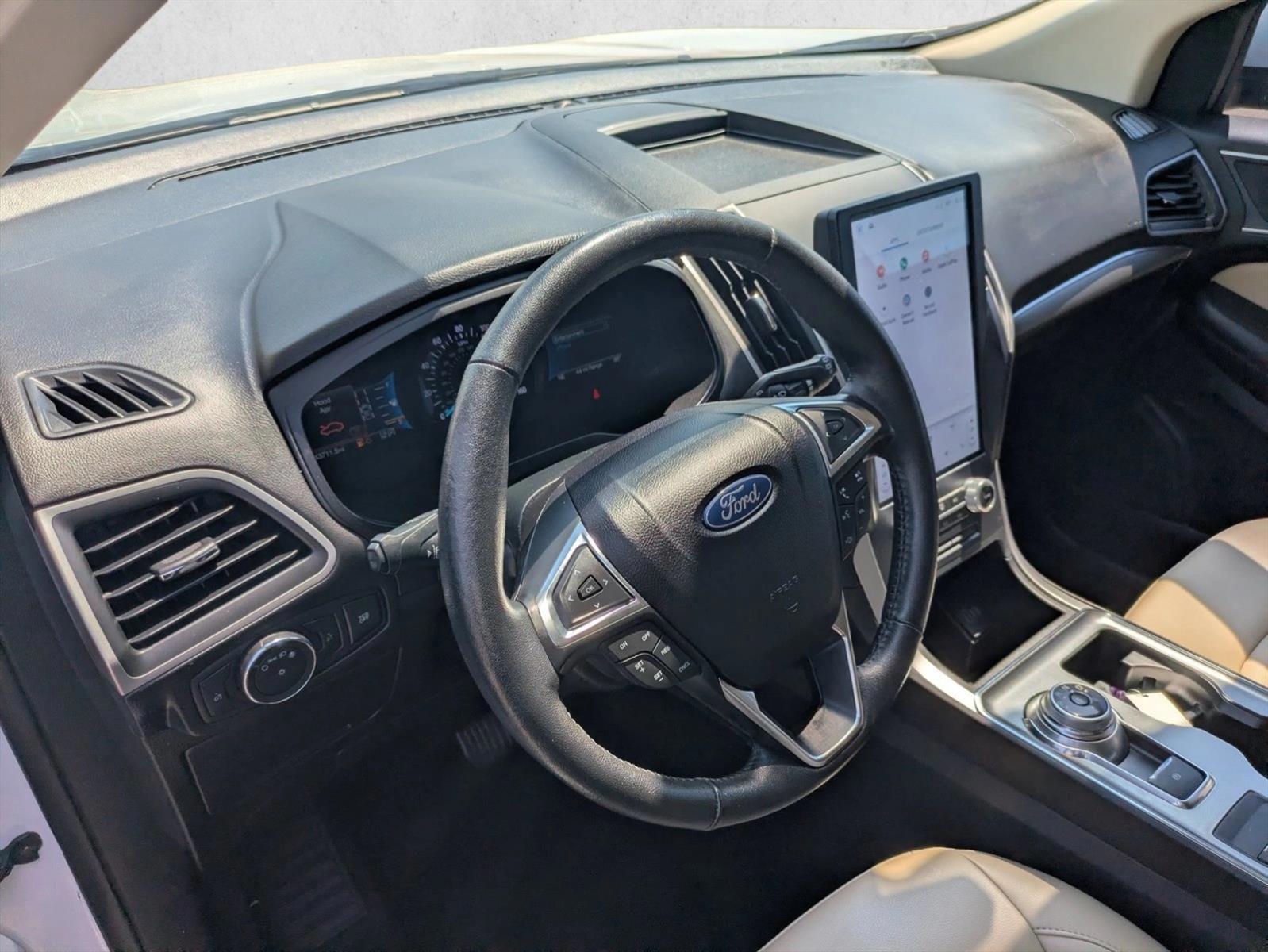 Thumbnail: 2022 Ford Edge - 3