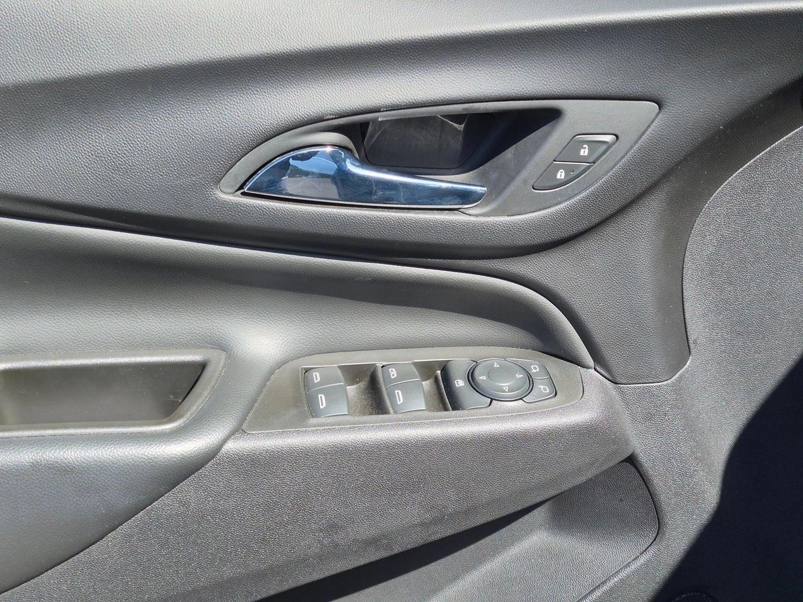 2022 Chevrolet Equinox LT - Photo 12