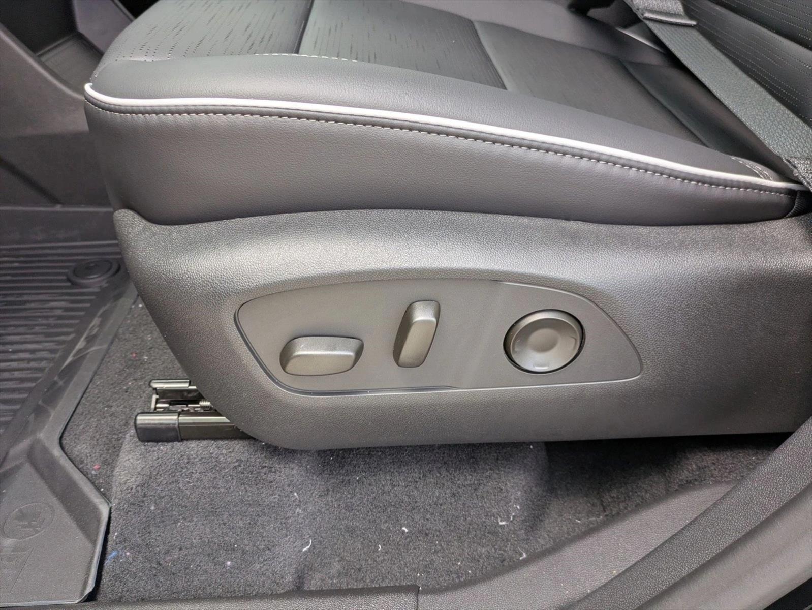 Thumbnail: 2026 Buick Enclave - 5