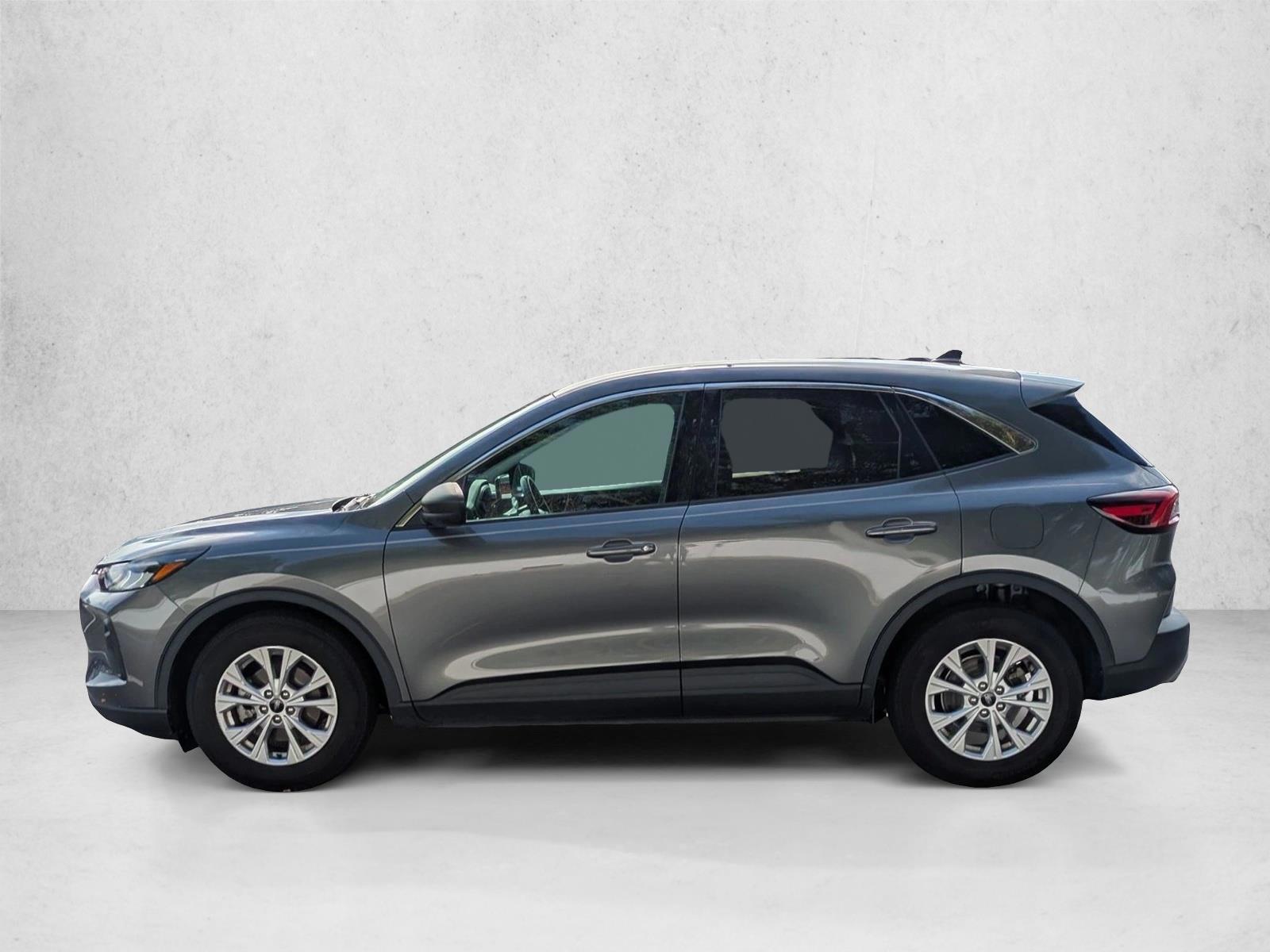 Thumbnail: 2023 Ford Escape - 2