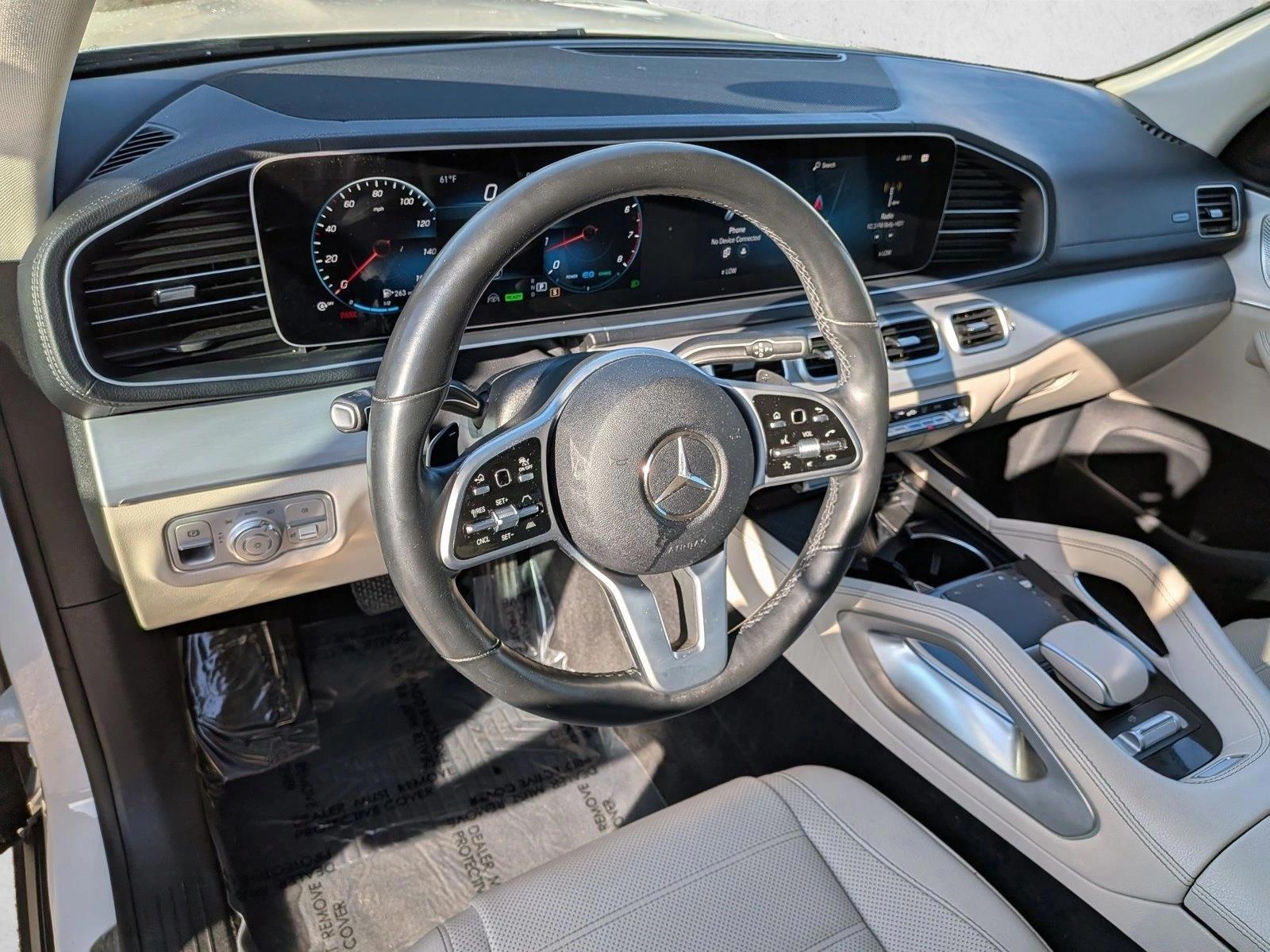 Thumbnail: 2021 Mercedes-Benz GLS - 3