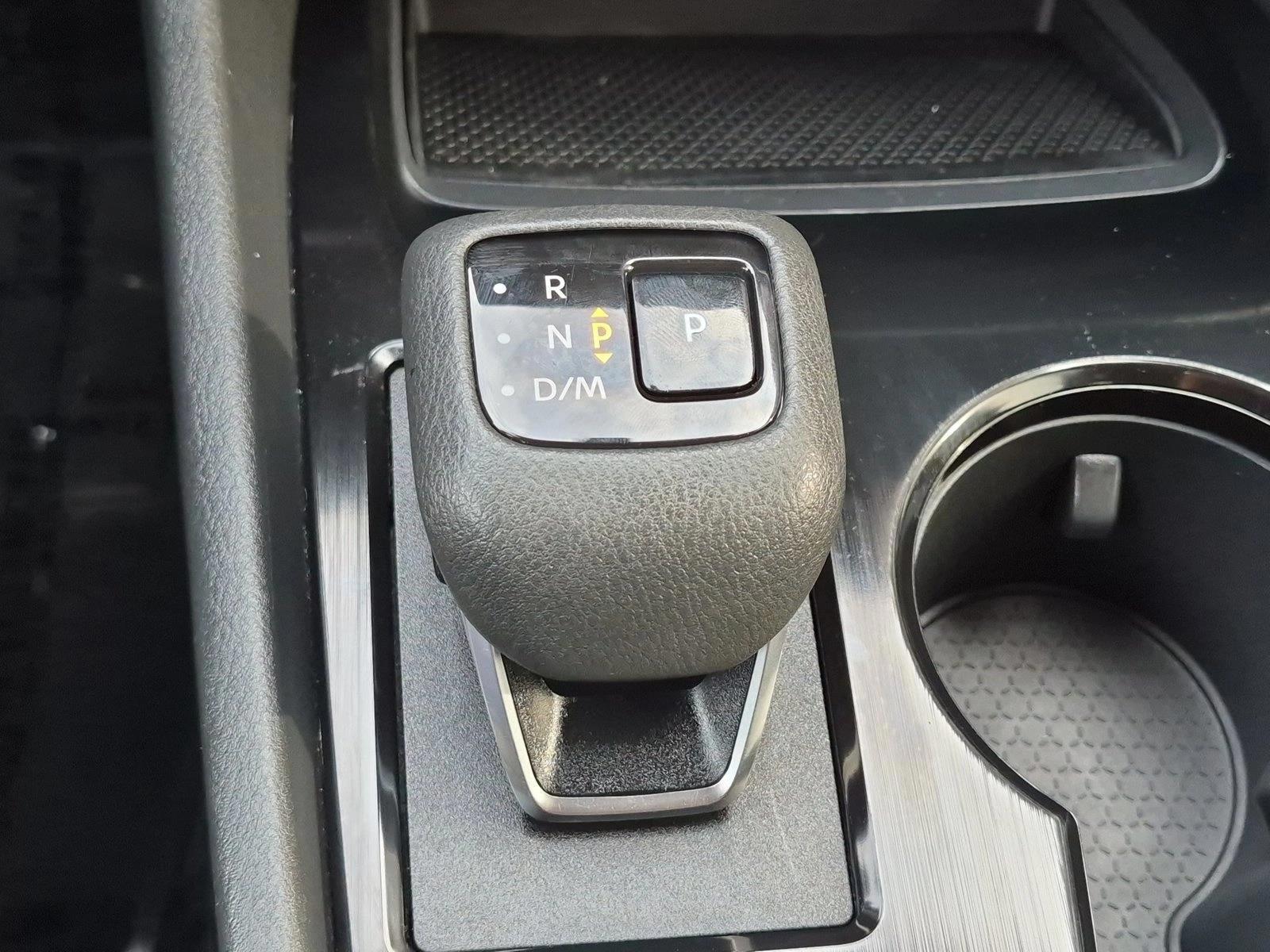 2025 Nissan Rogue SV - Photo 12