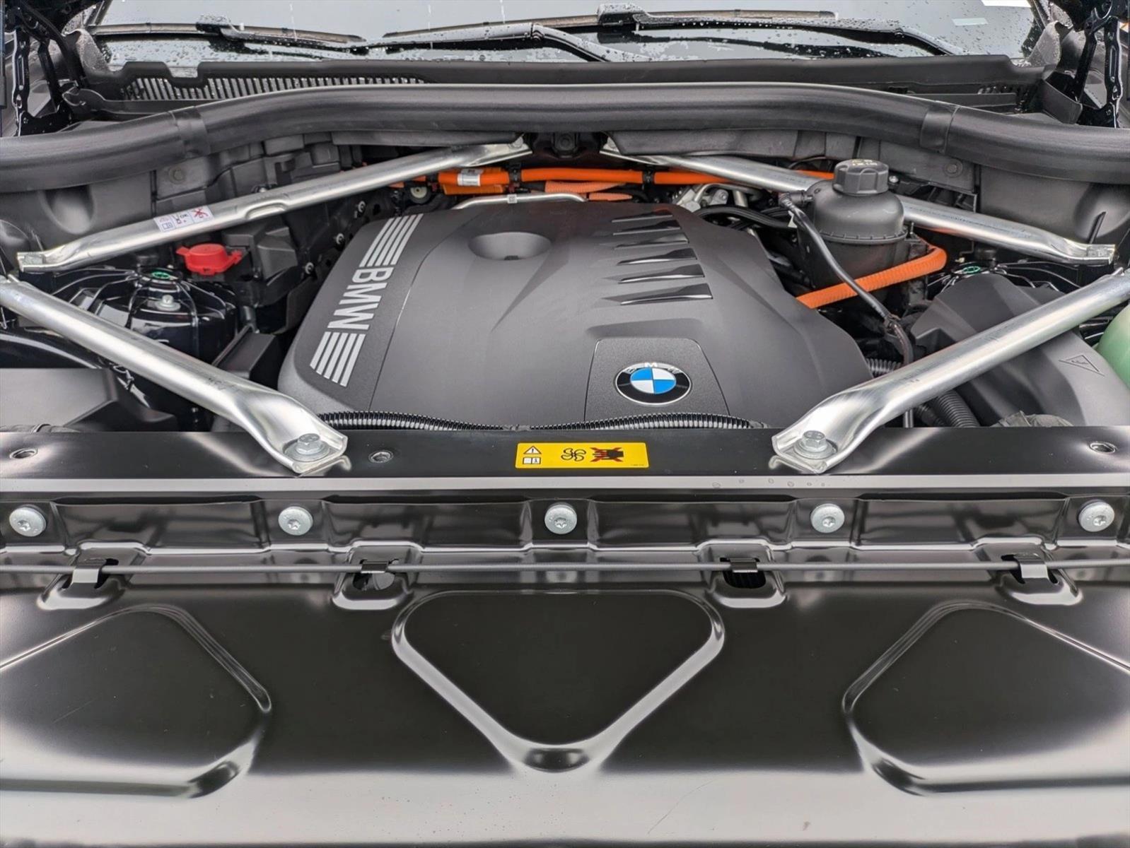 2026 BMW X5 50e - Photo 18