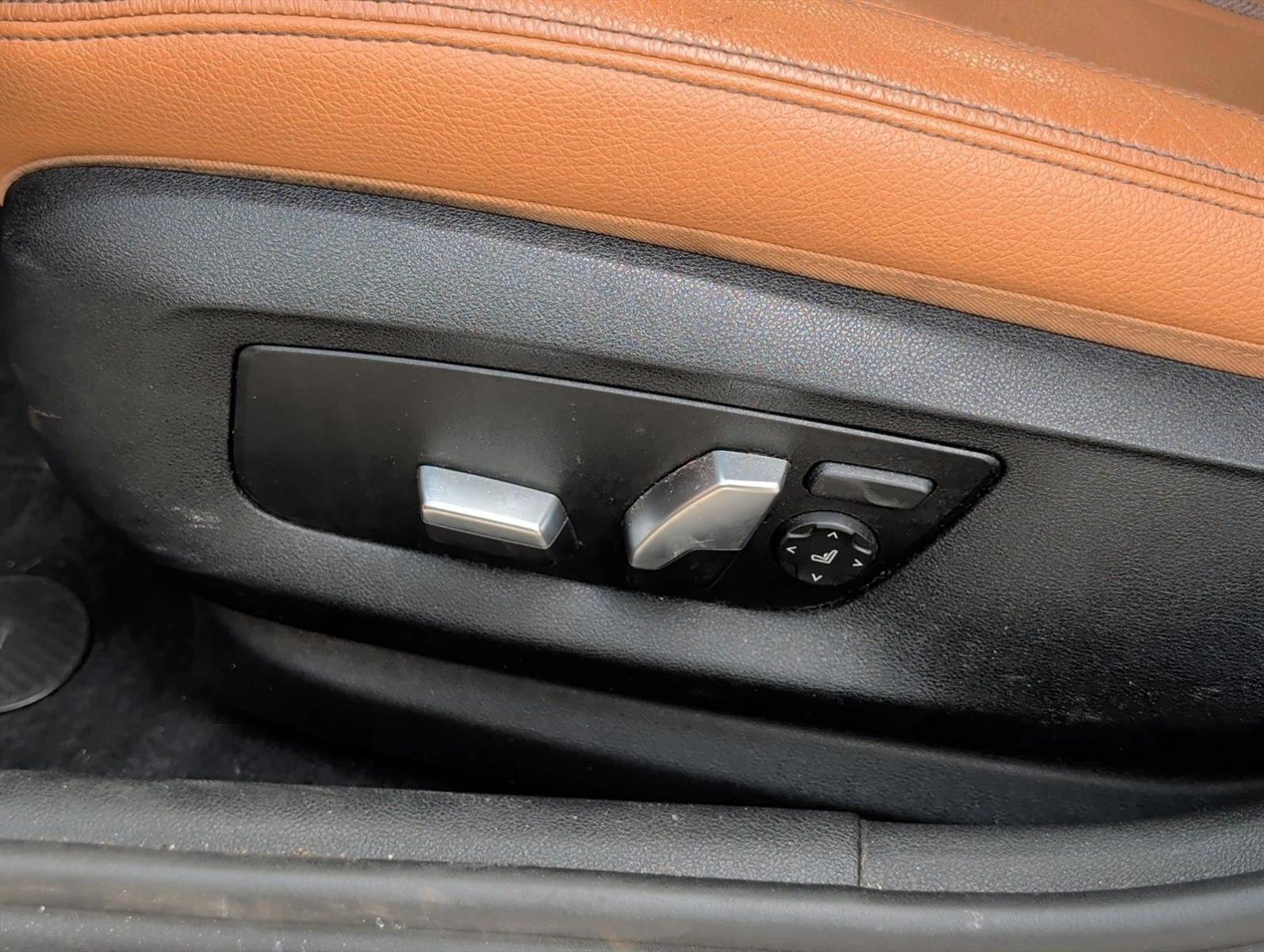 Thumbnail: 2019 BMW 5 Series - 5