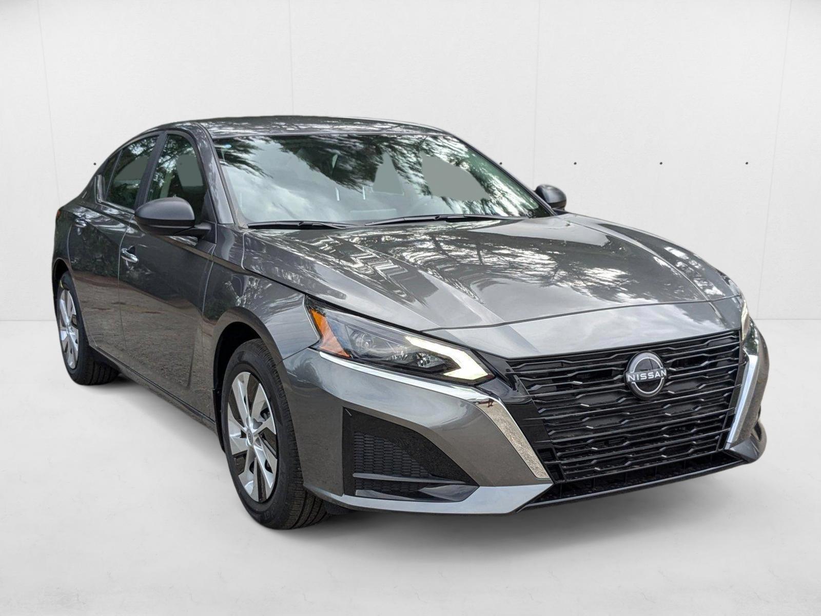 2025 Nissan Altima S - Photo 6