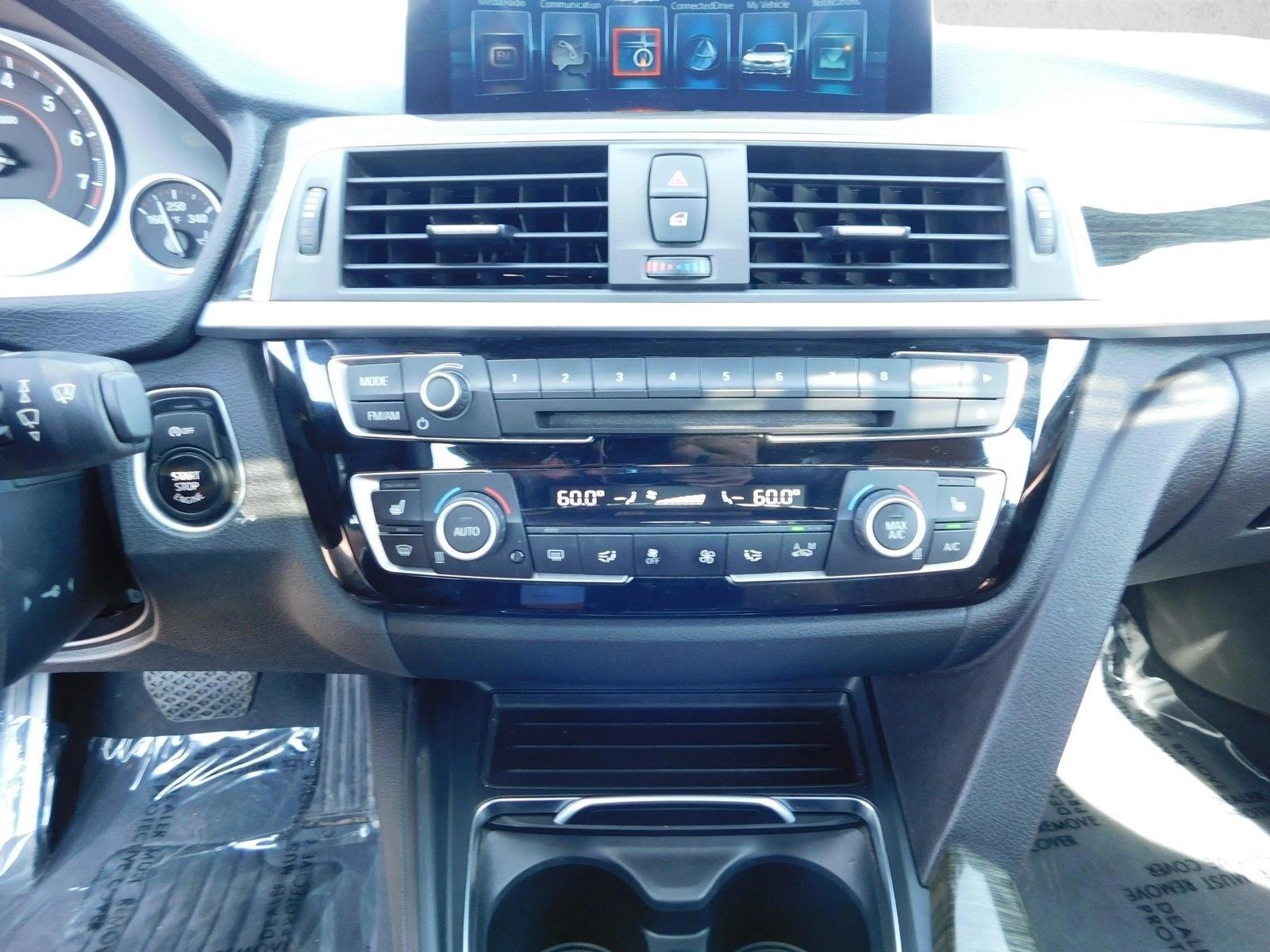 2017 BMW 3 Series 330i - Photo 22