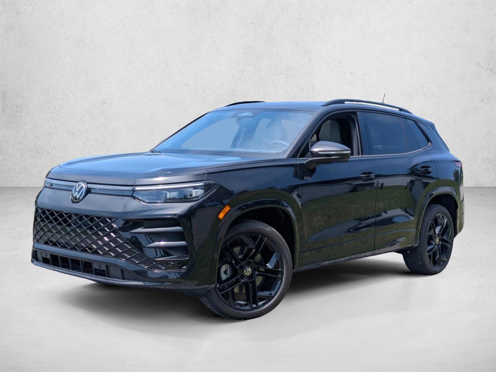 Thumbnail: 2026 Volkswagen Tiguan - 1