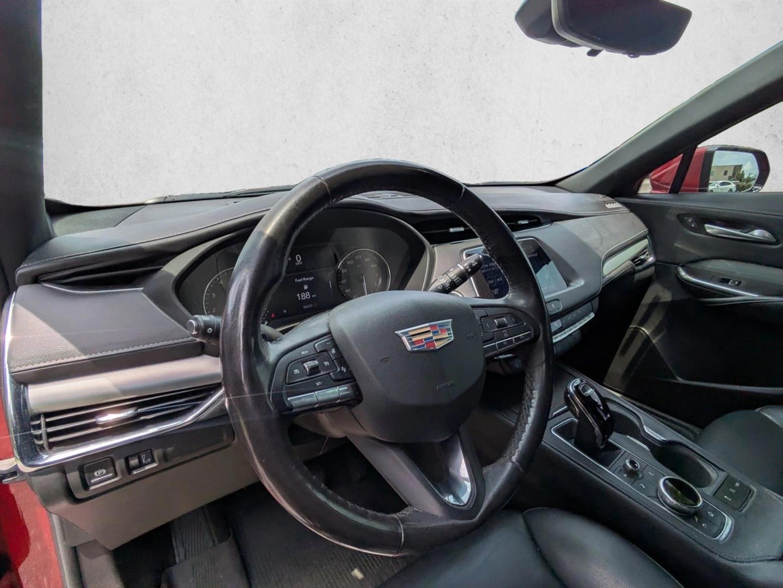 Thumbnail: 2023 Cadillac XT4 - 3