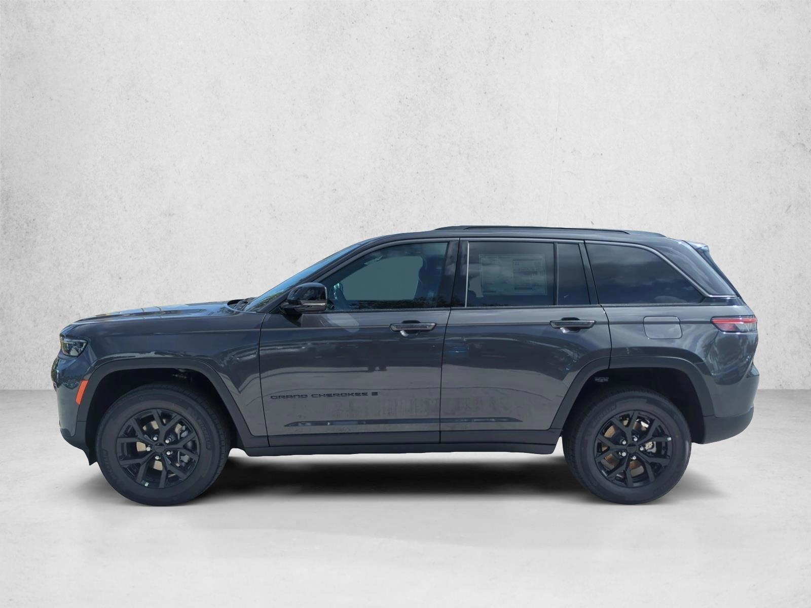 Thumbnail: 2026 Jeep Grand Cherokee - 2