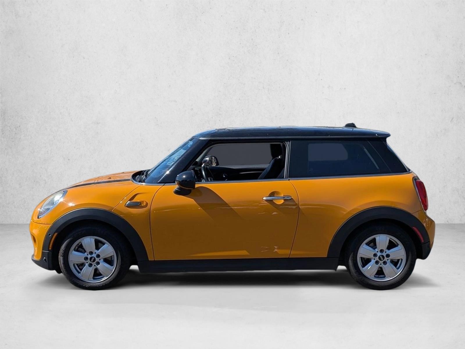 Thumbnail: 2017 MINI Cooper Countryman - 2