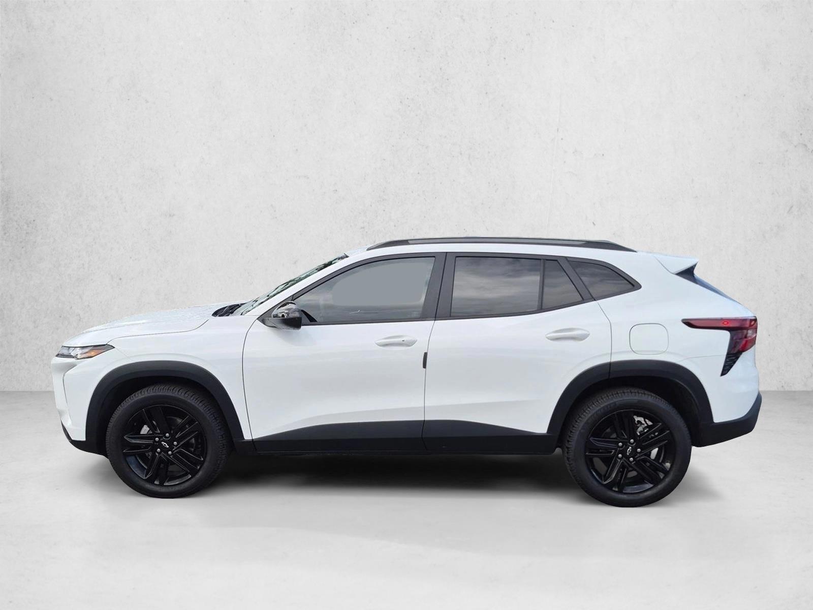 Thumbnail: 2024 Chevrolet Trax - 2