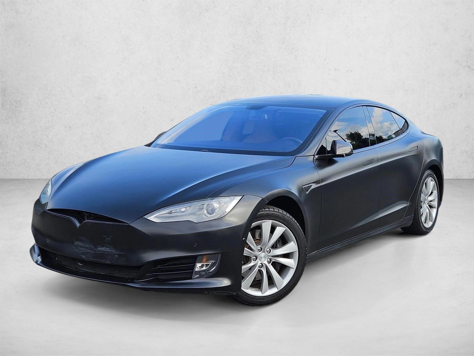 Thumbnail: 2014 Tesla Model S - 1