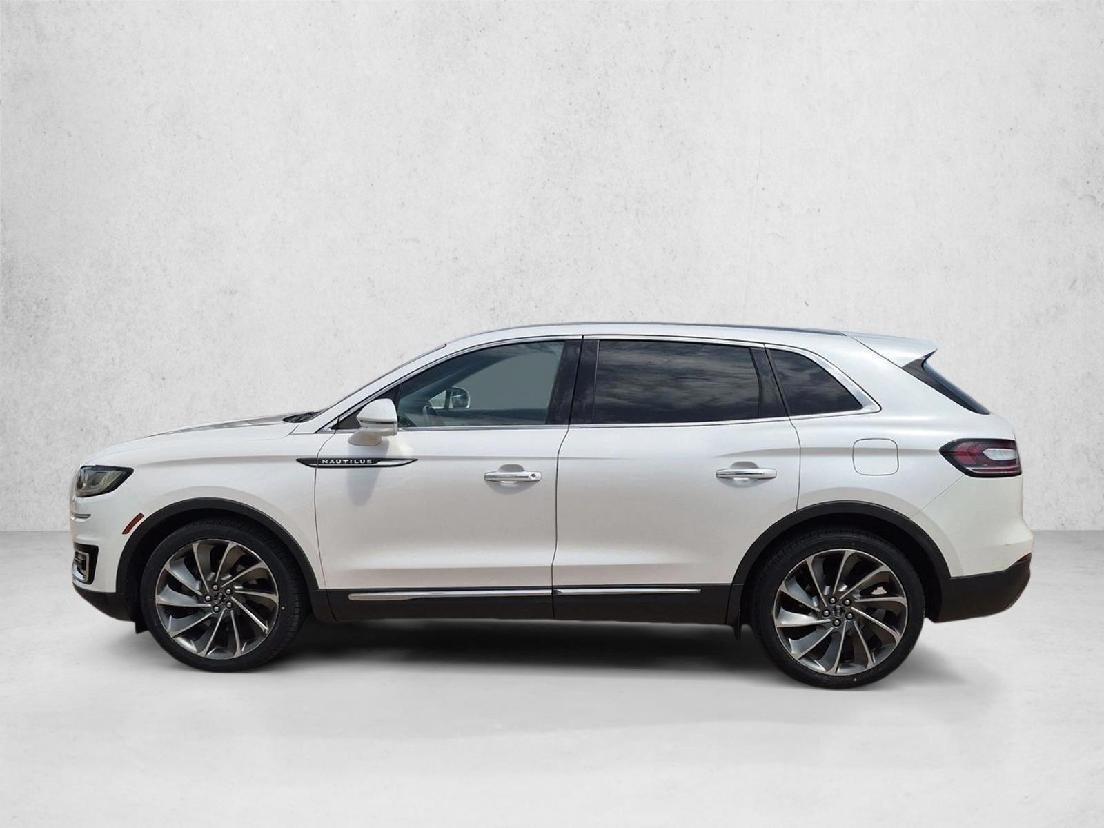 Thumbnail: 2019 Lincoln Nautilus - 2