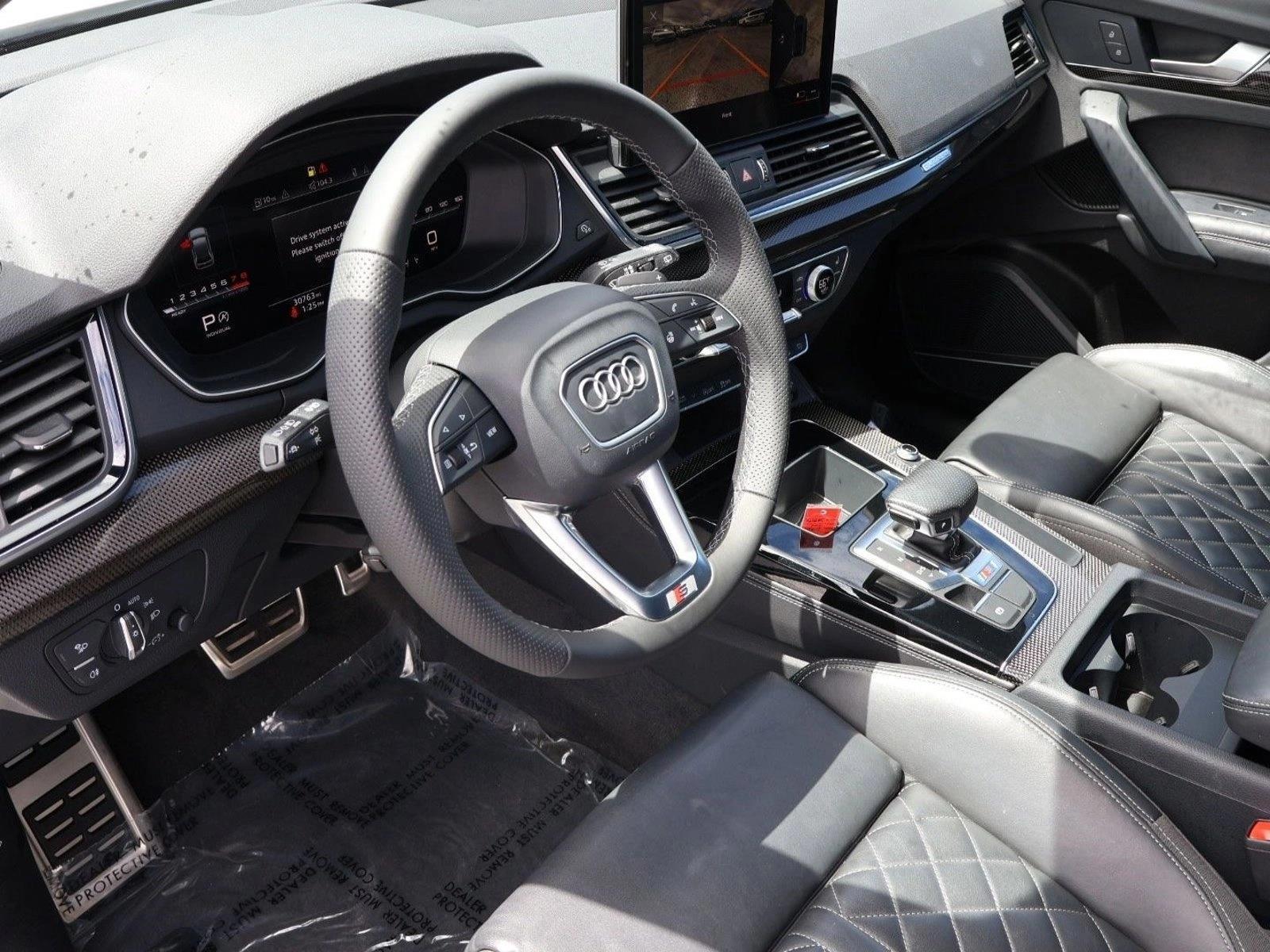 Thumbnail: 2023 Audi SQ5 - 3