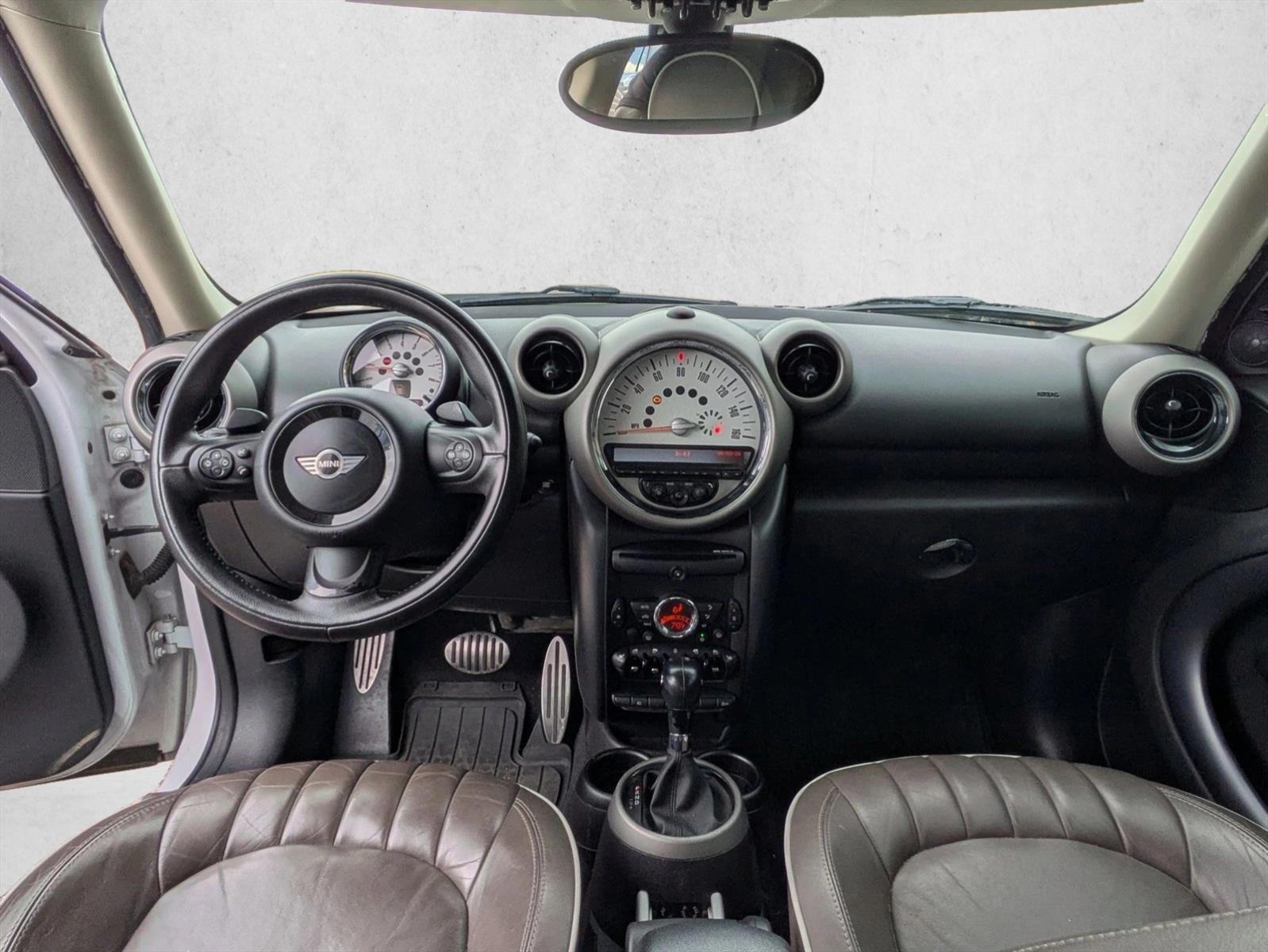 Thumbnail: 2012 MINI Cooper Countryman - 3