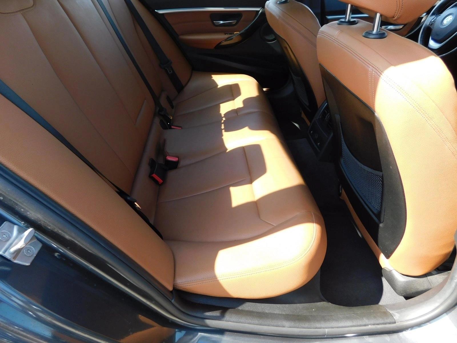 2017 BMW 3 Series 330i - Photo 28