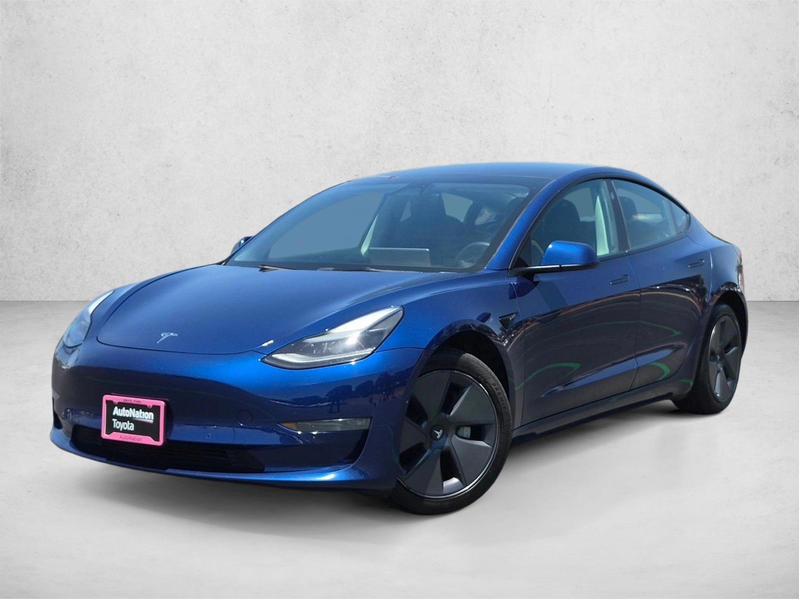 Thumbnail: 2022 Tesla Model 3 - 1