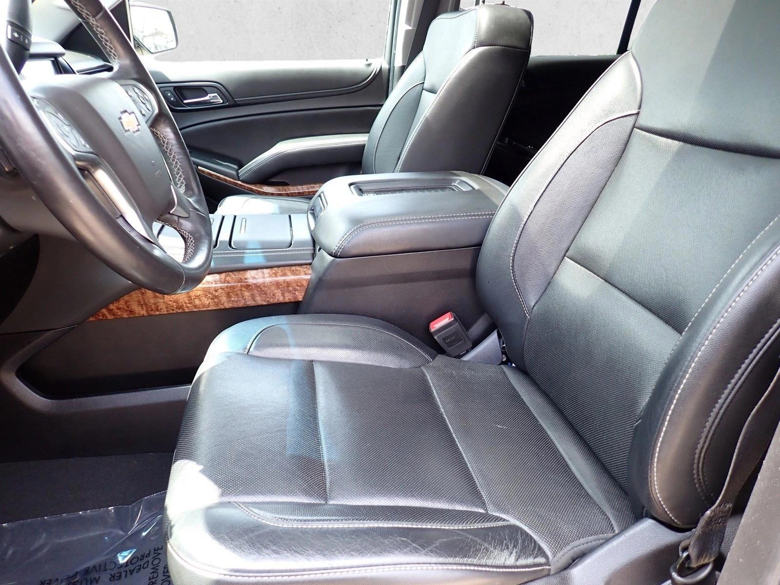 Thumbnail: 2019 Chevrolet Tahoe - 4