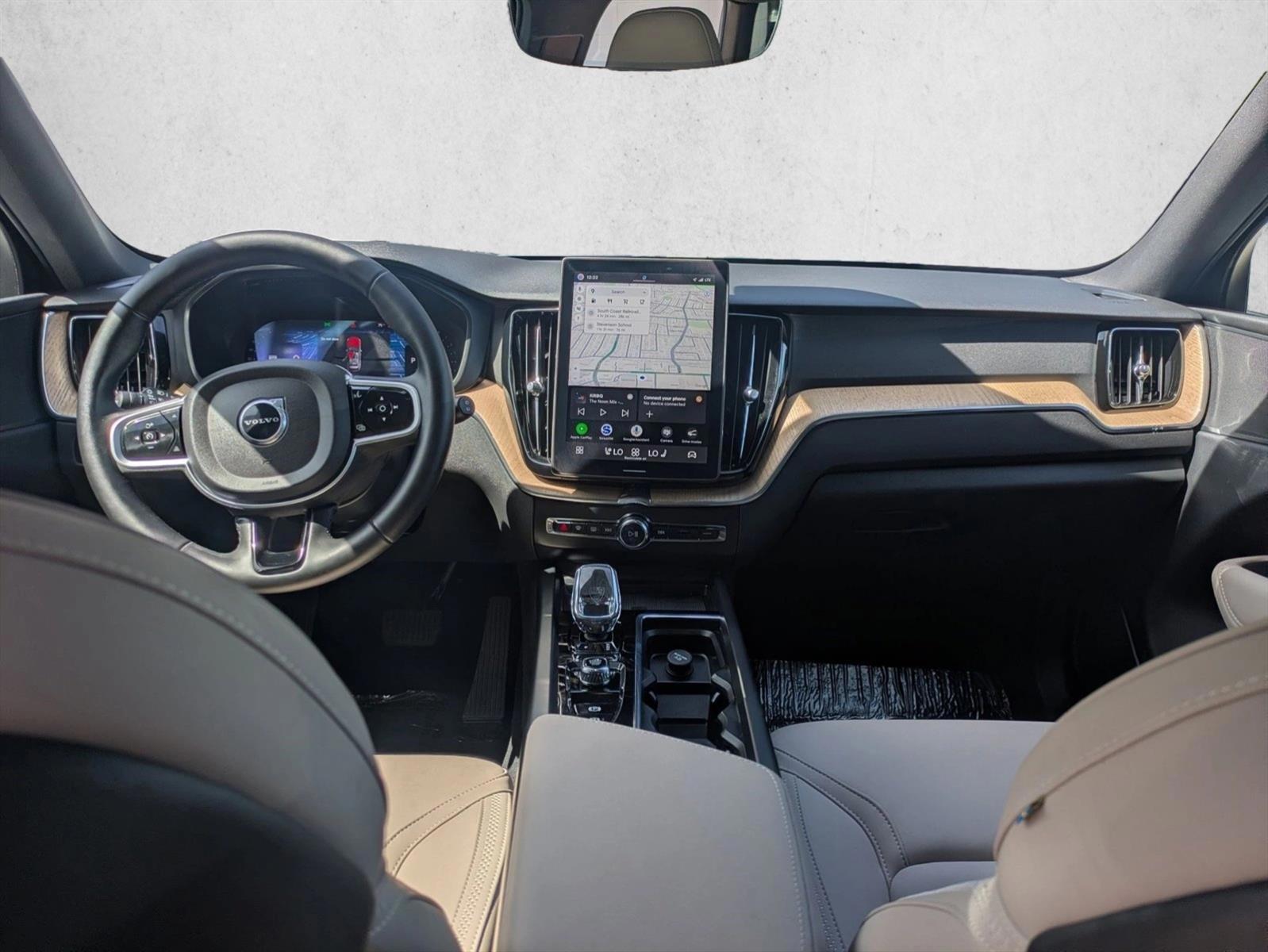 Thumbnail: 2026 Volvo XC60 - 3