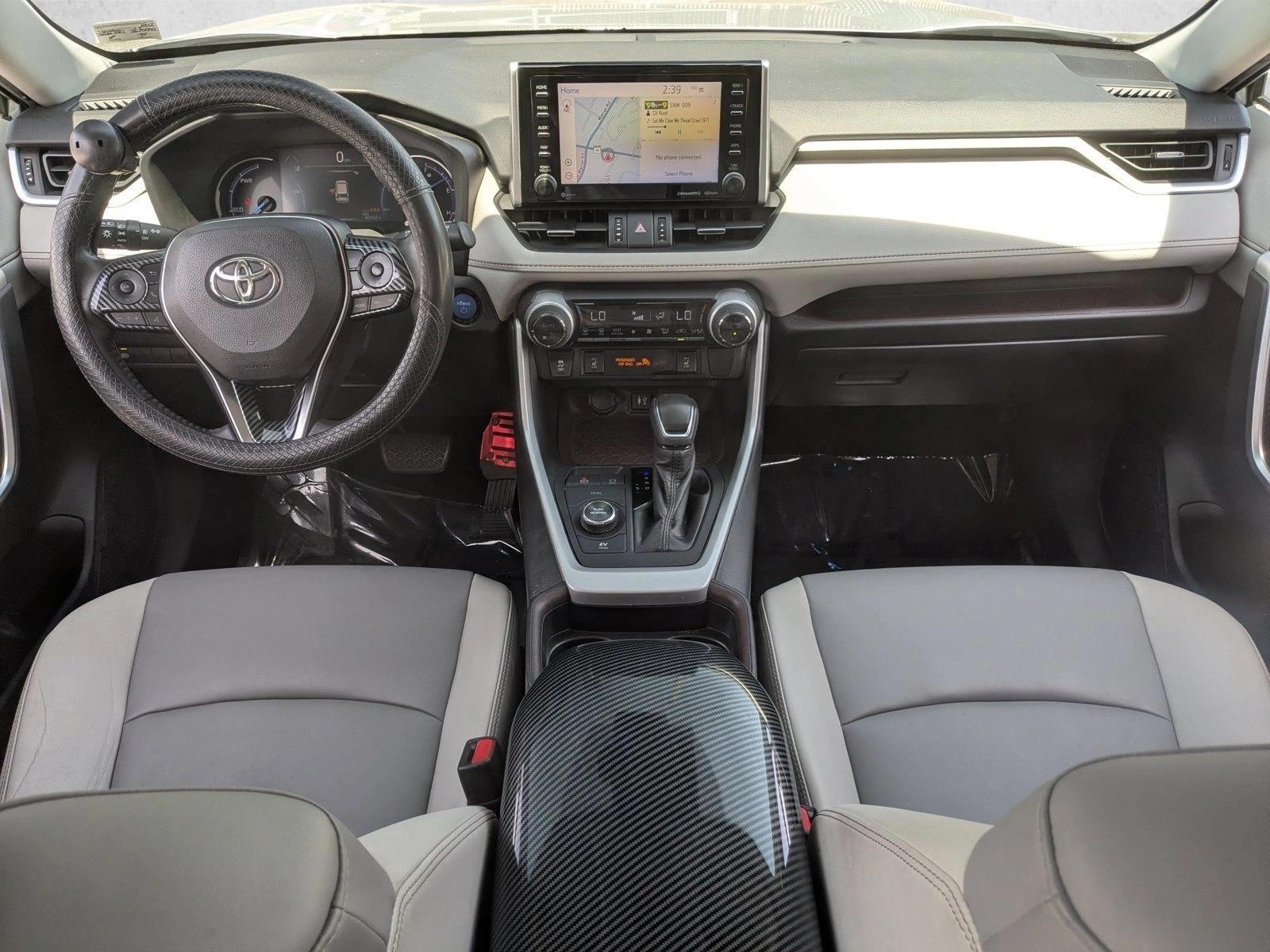 Thumbnail: 2019 Toyota RAV4 - 3