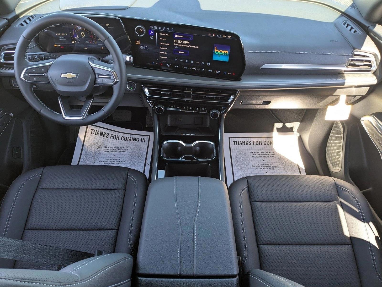 Thumbnail: 2026 Chevrolet Traverse - 4