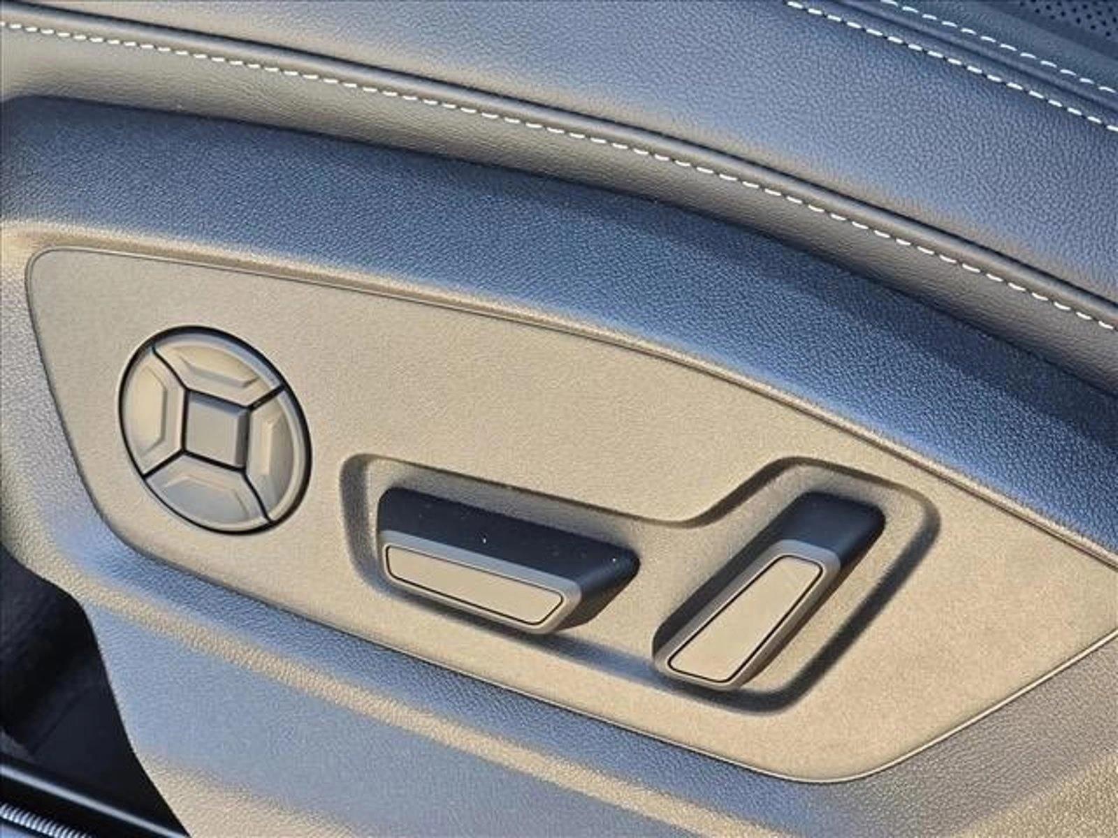 Thumbnail: 2026 Audi Q7 - 4
