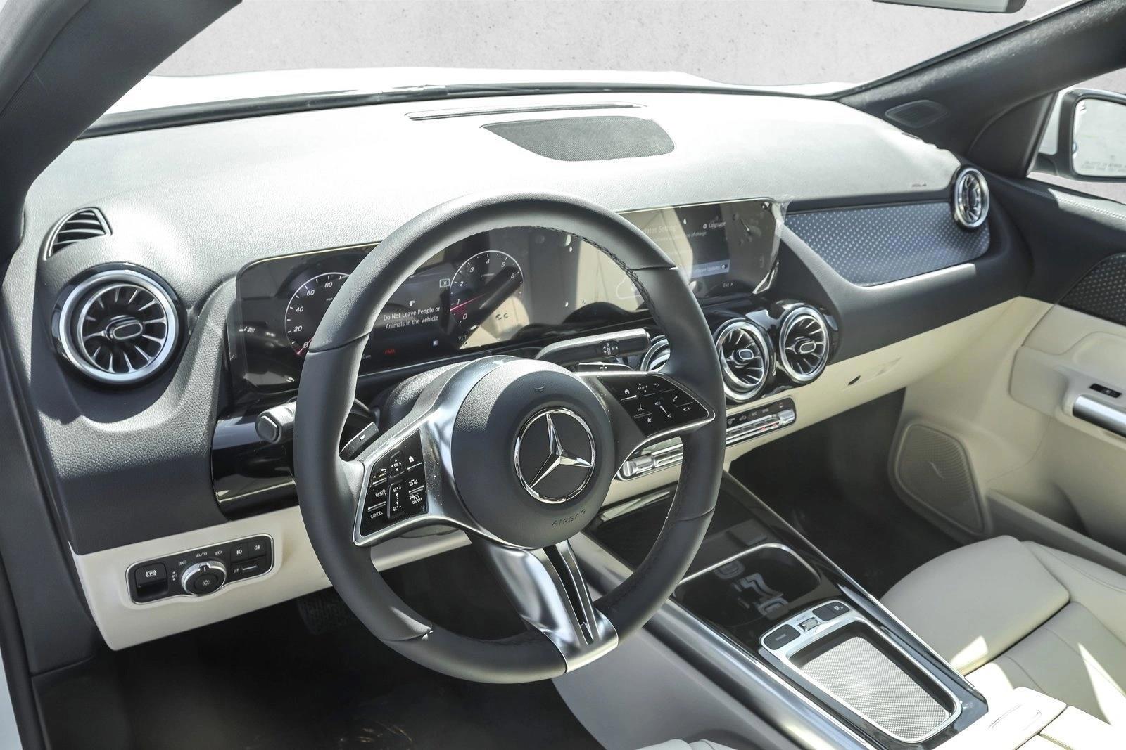 Thumbnail: 2026 Mercedes-Benz GLA - 3