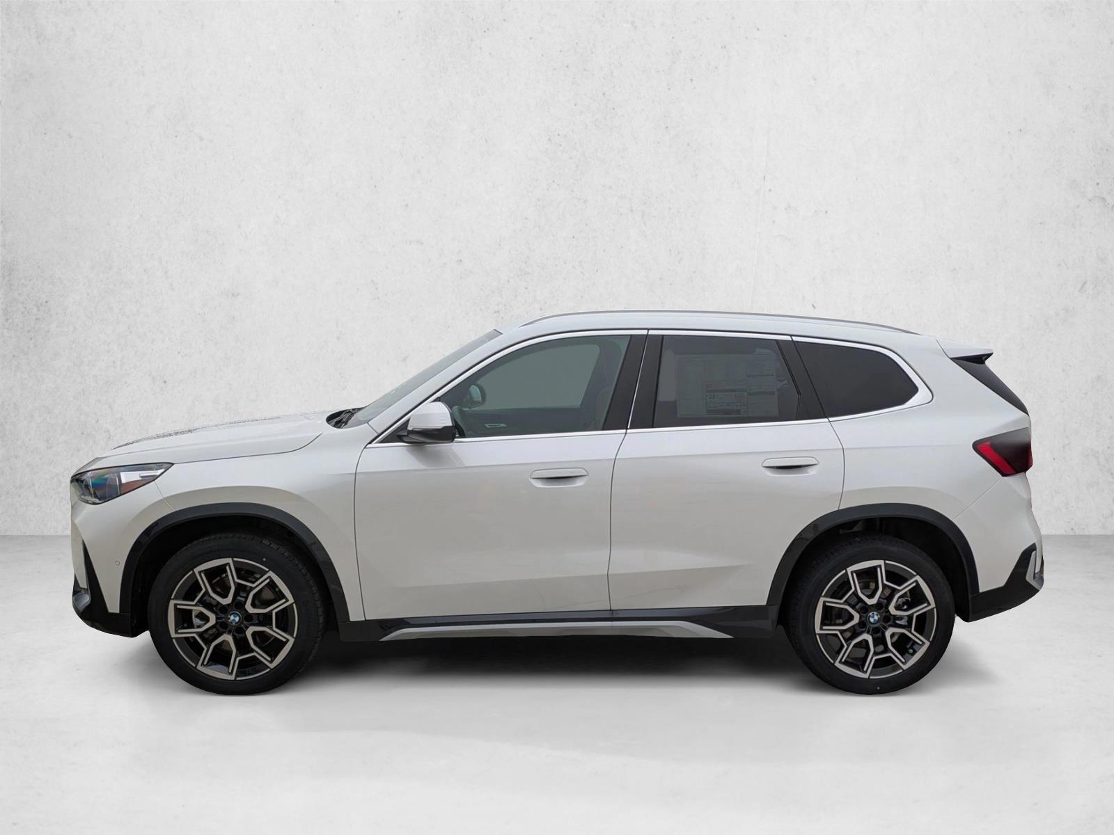 Thumbnail: 2026 BMW X1 - 2