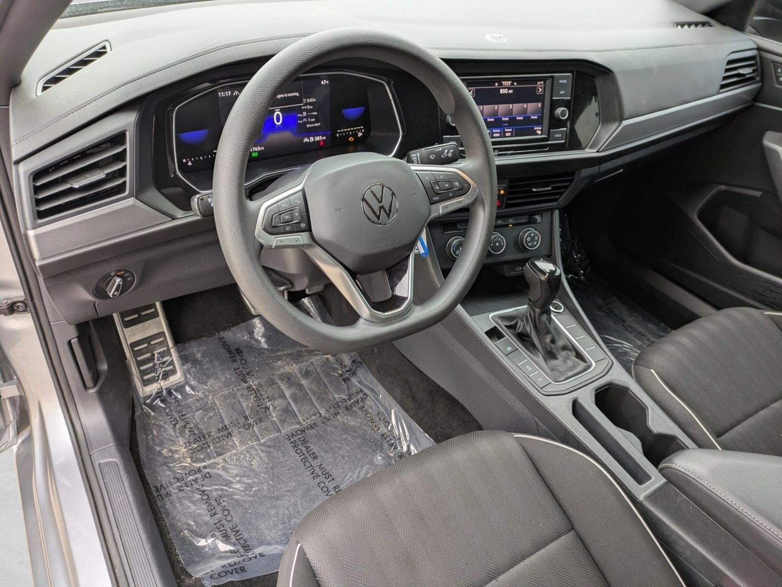 Thumbnail: 2023 Volkswagen Jetta - 3