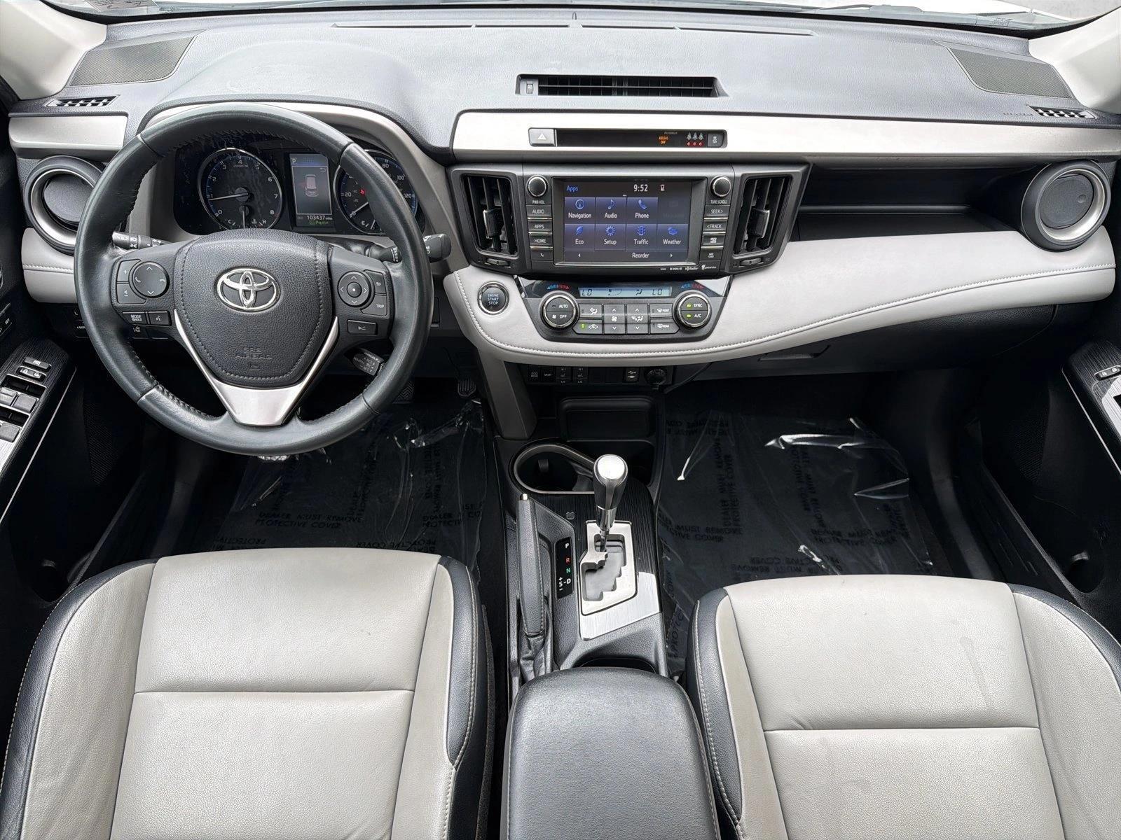 Thumbnail: 2017 Toyota RAV4 - 3