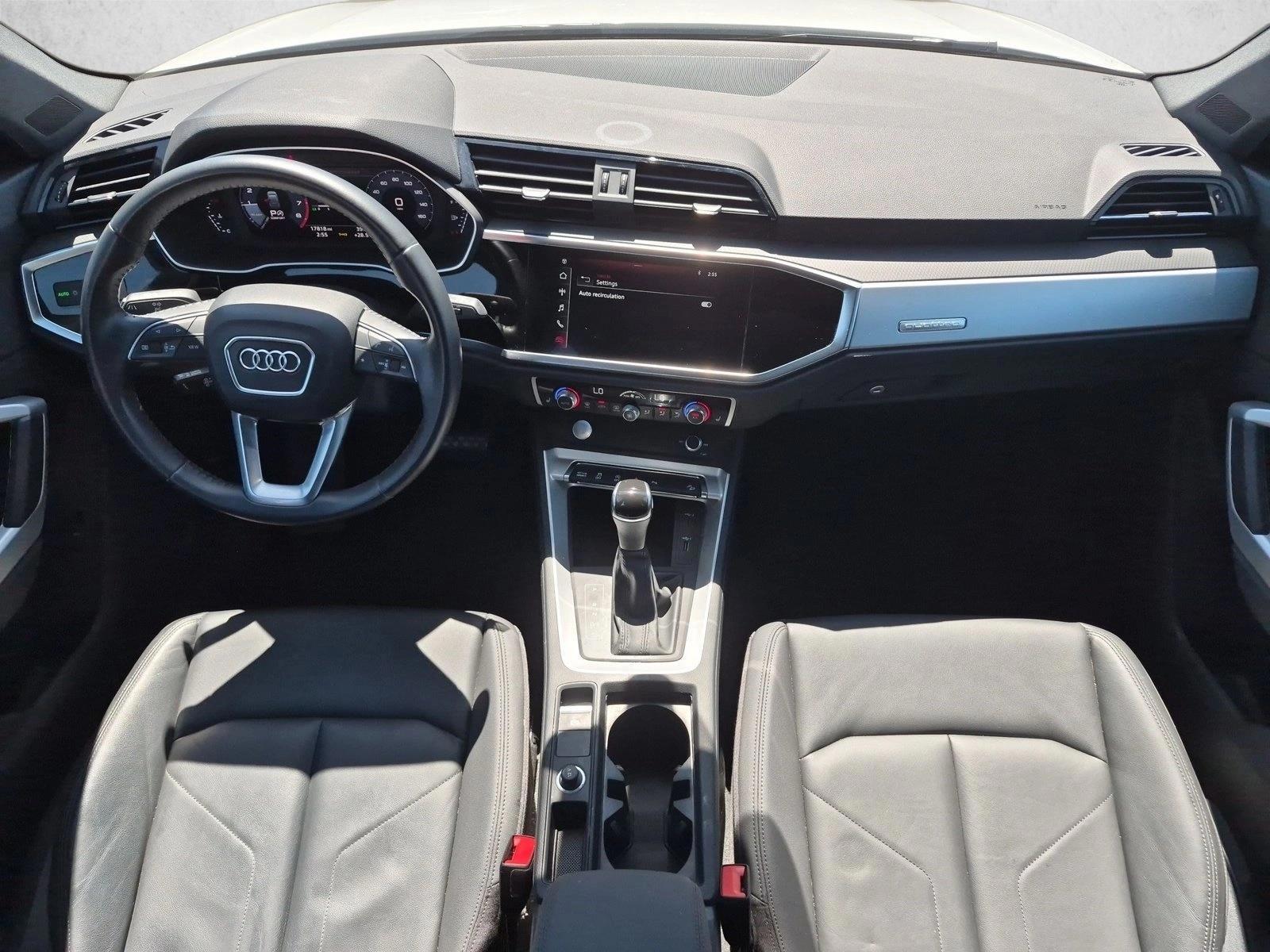 Thumbnail: 2019 Audi Q3 - 3