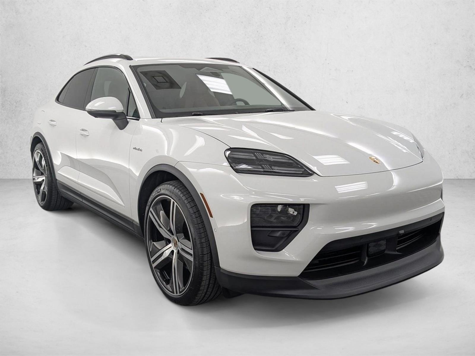 2025 Porsche Macan Base - Photo 7
