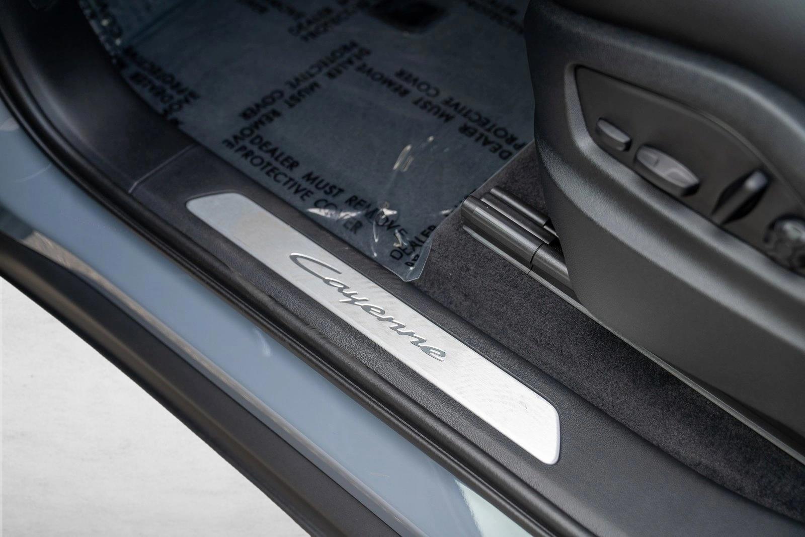 2026 Porsche Cayenne Base - Photo 12