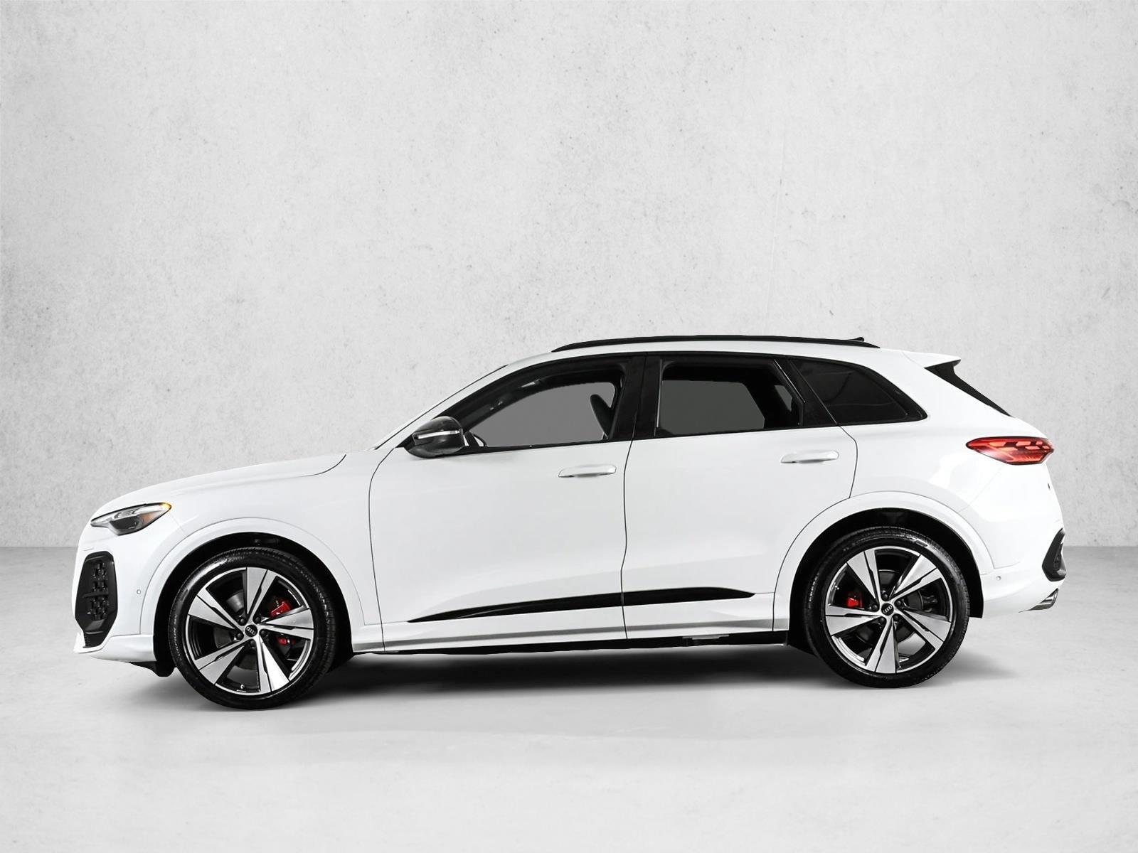 Thumbnail: 2026 Audi SQ5 - 2