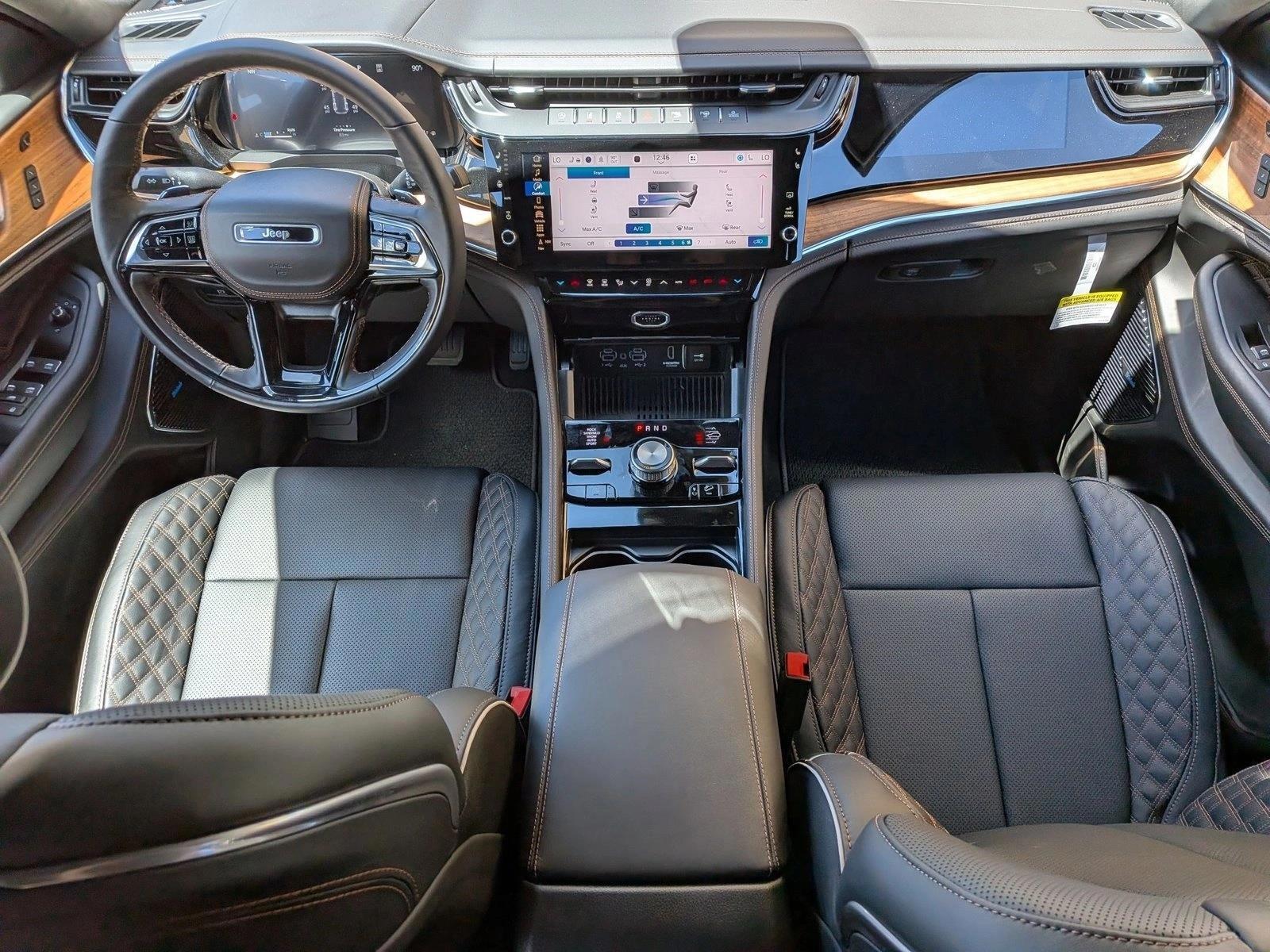 Thumbnail: 2026 Jeep Grand Cherokee - 4