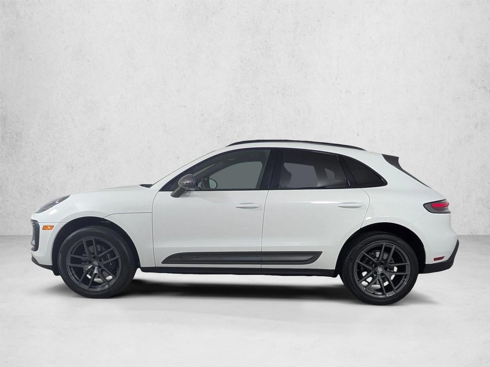 Thumbnail: 2026 Porsche Macan - 2