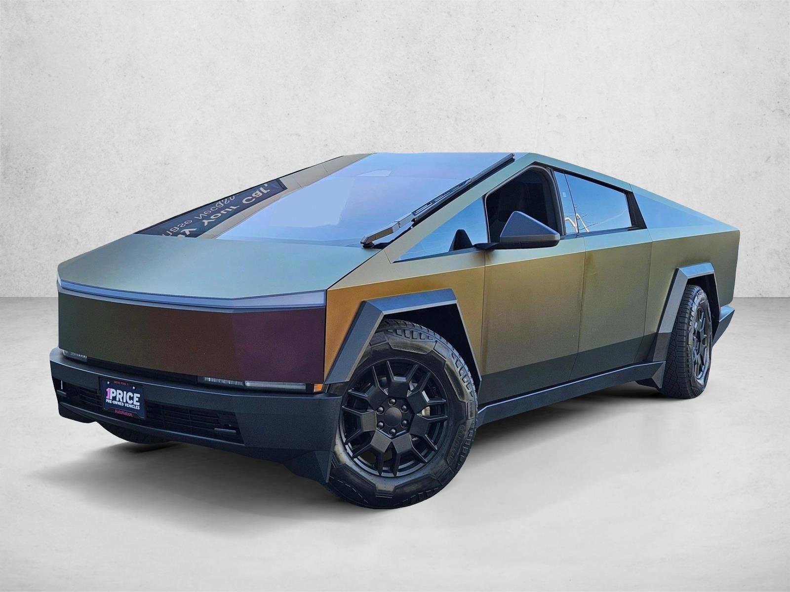 2024 Tesla Cybertruck All-Wheel Drive's photo
